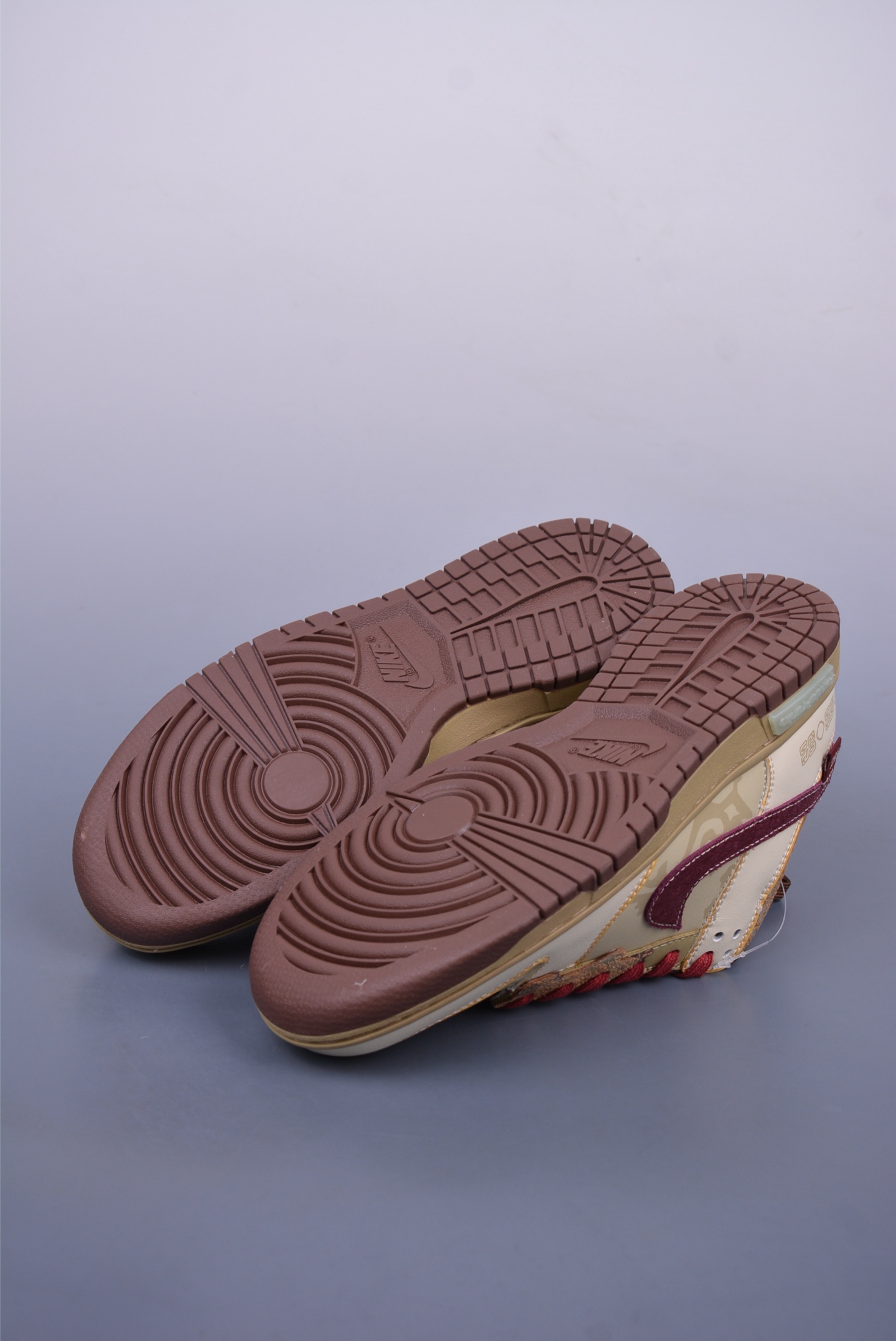 Nike SB Dunk Low 蜕尘迎金 金蛇衔财 DD1503-124