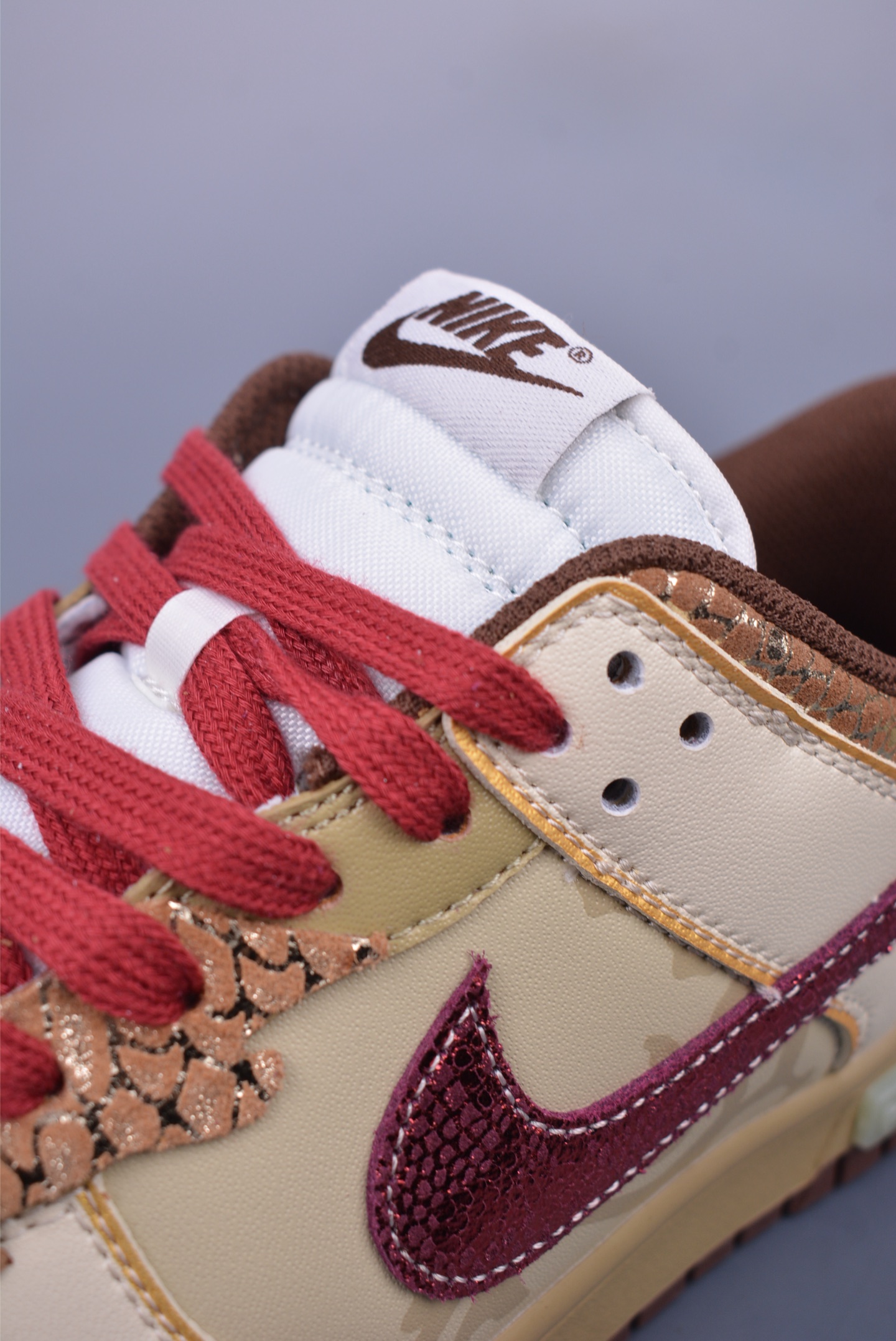 Nike SB Dunk Low 蜕尘迎金 金蛇衔财 DD1503-124