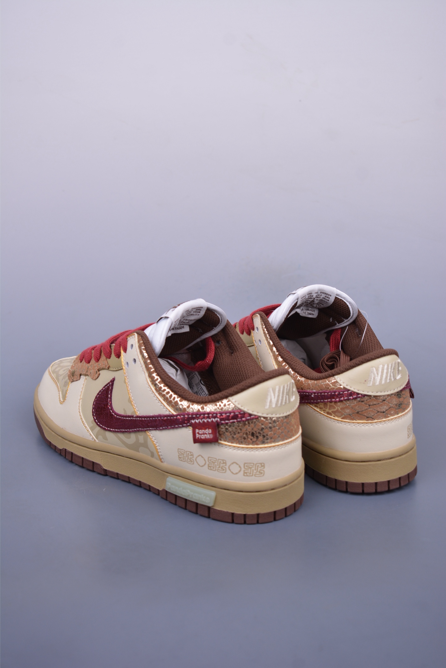 Nike SB Dunk Low 蜕尘迎金 金蛇衔财 DD1503-124