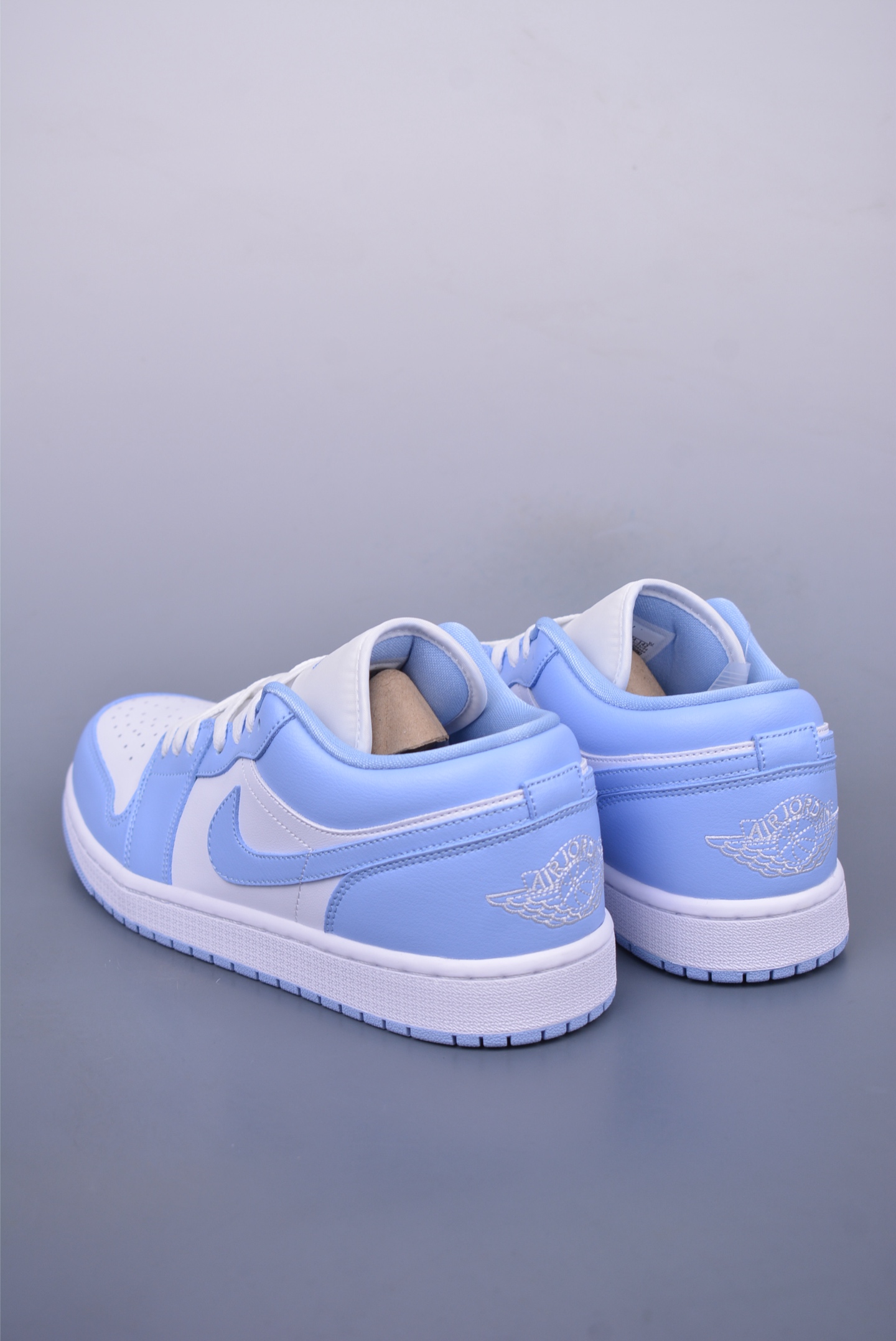 200 Air Jordan 1 Low 浅蓝色 AJ1乔1低帮休闲板鞋 DC0774-142