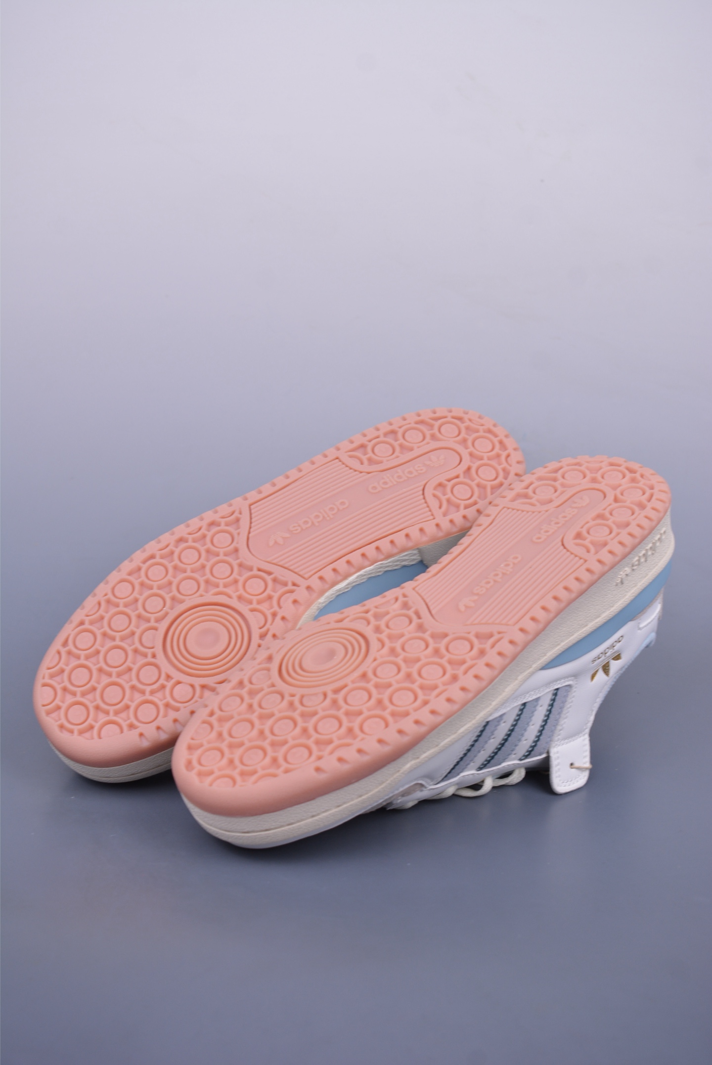 180 阿迪达斯 Adidas Forum Low CL 低帮百搭潮流休闲运动板鞋 IG3964