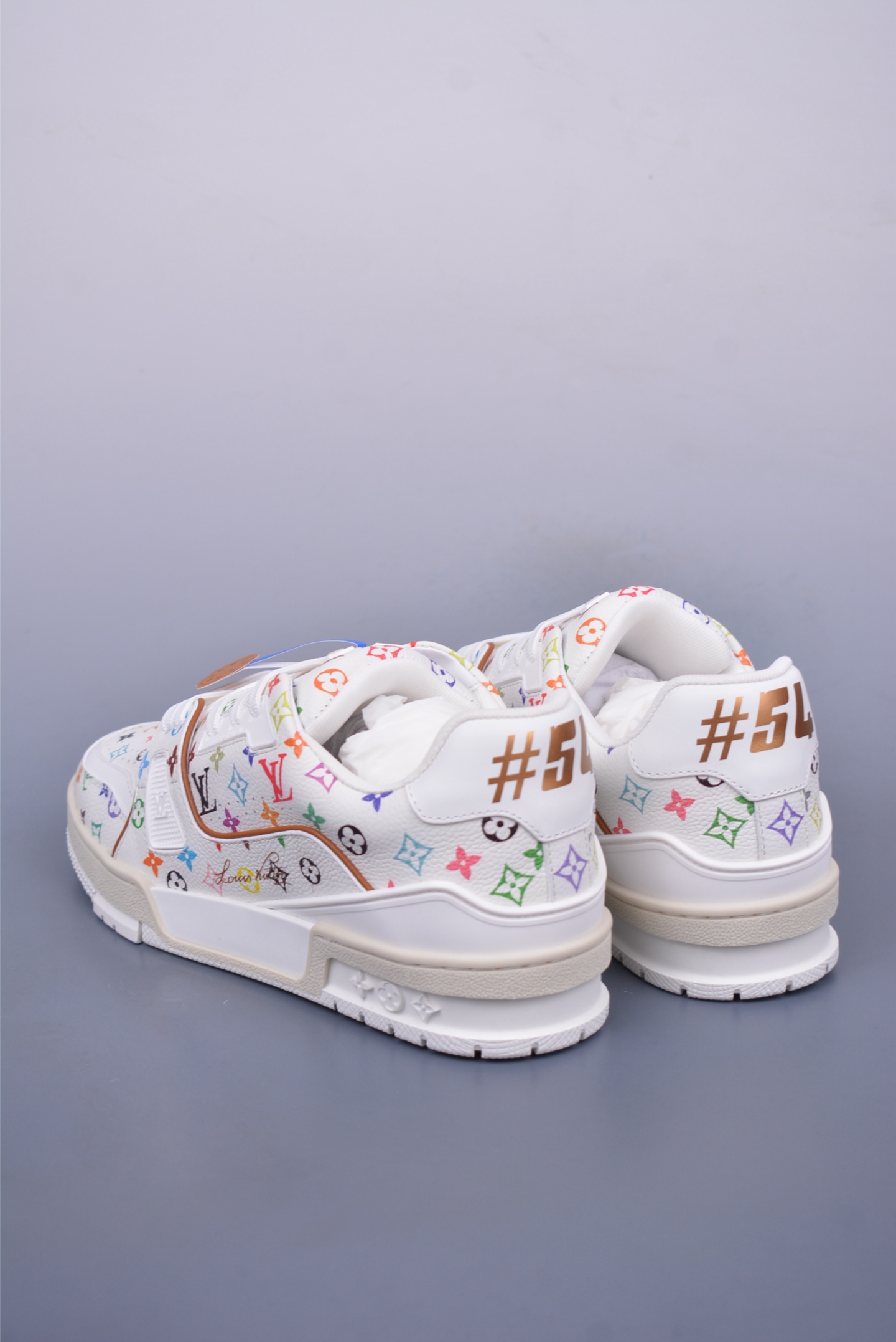 600 路易威登Louis Vuitton Trainer Sneaker Low 休闲运动文化百搭篮球板鞋