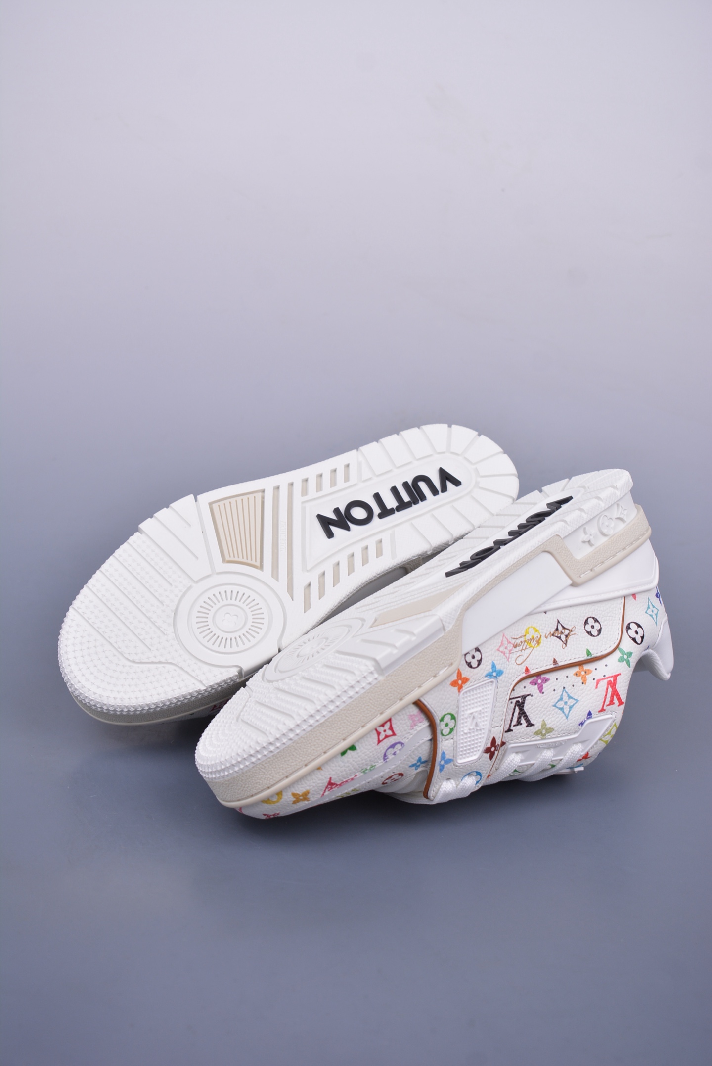 600 路易威登Louis Vuitton Trainer Sneaker Low 休闲运动文化百搭篮球板鞋