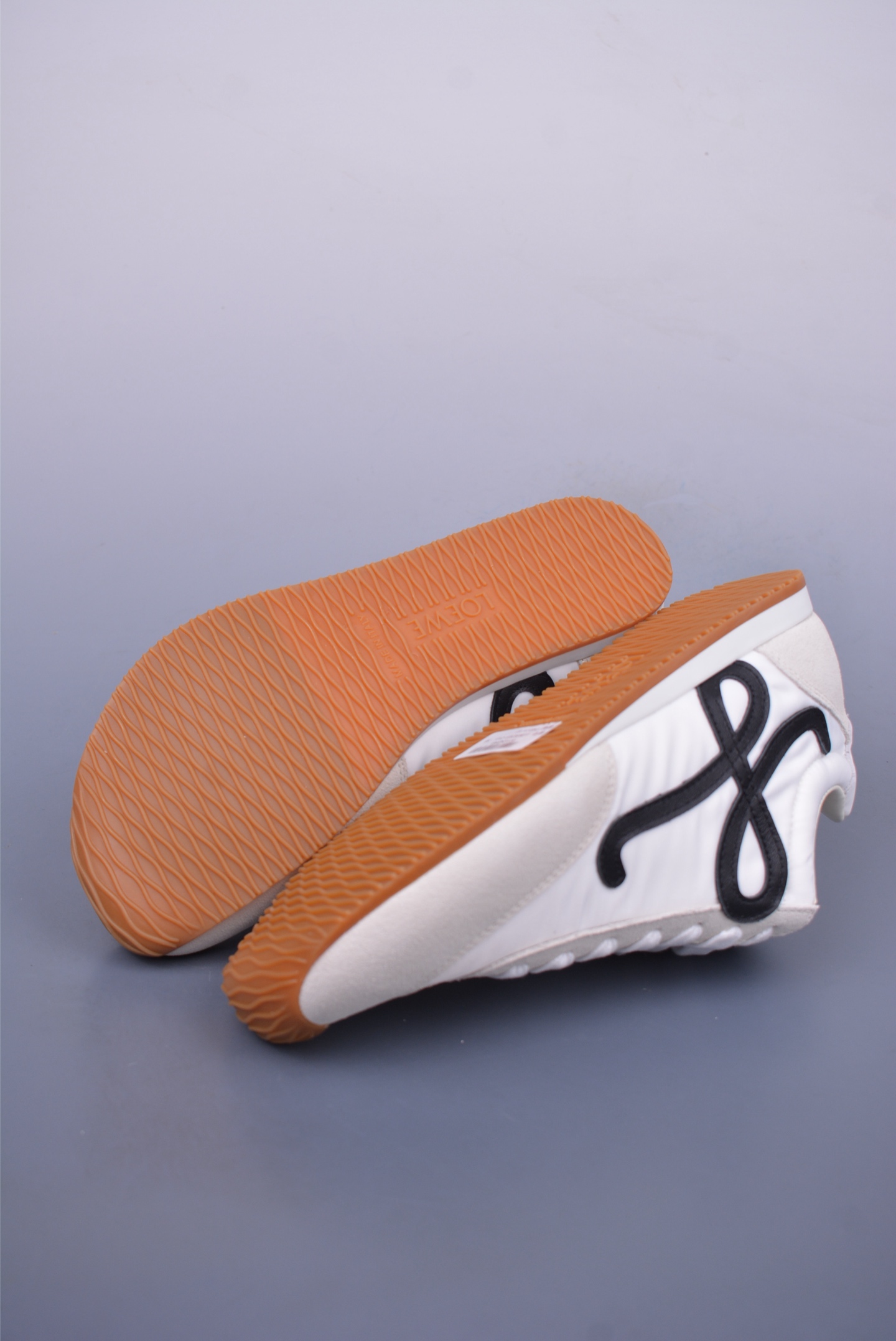 380 罗意威/Loewe Ballet Runner 25ss 春季新款爆款芭蕾舞鞋 L815282X27