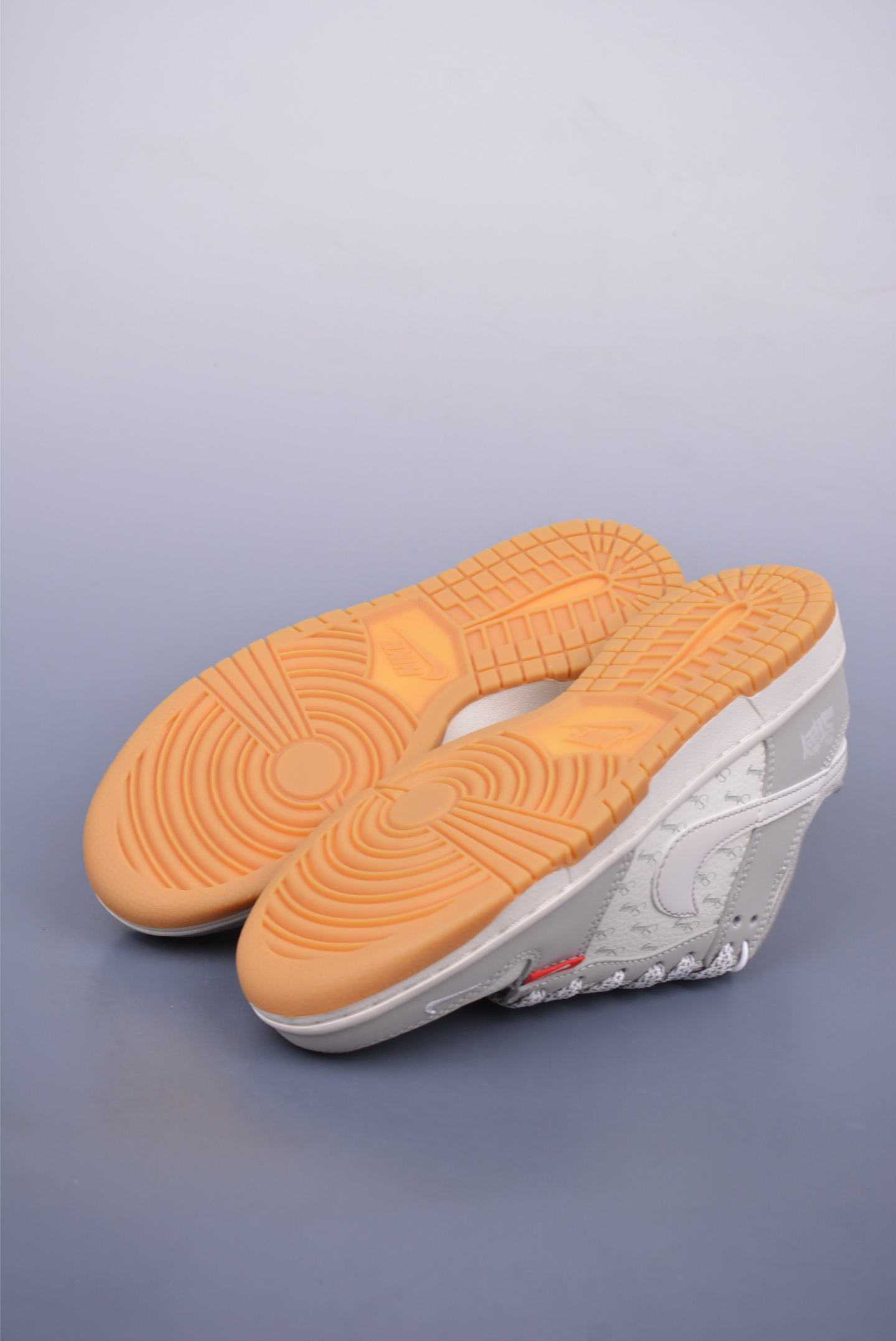 280 Nike SB Dunk Low STUSSY联名 JJ2508-557