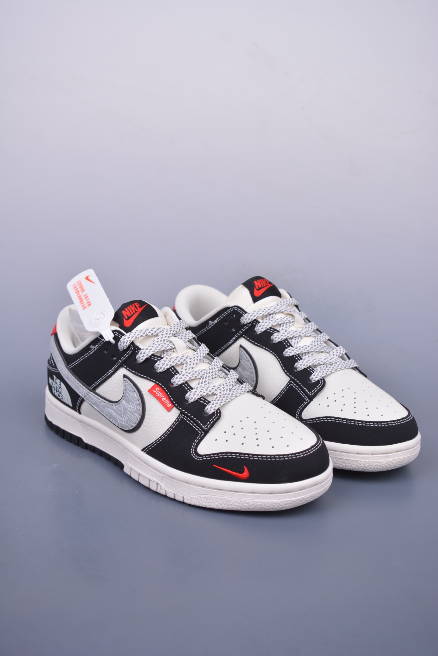 280 Nike SB Dunk Low 北面联名 CS1688-105