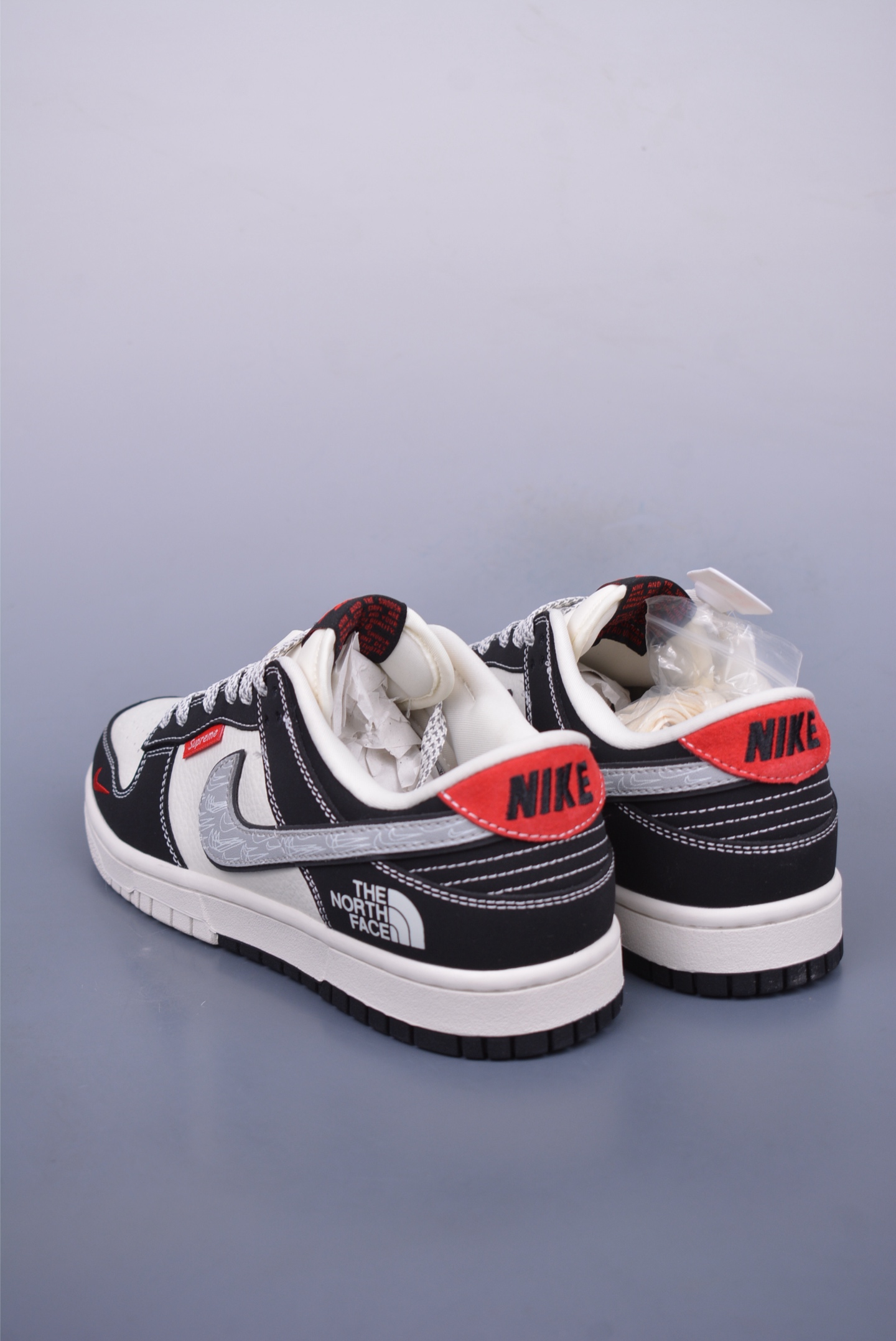 280 Nike SB Dunk Low 北面联名 CS1688-105