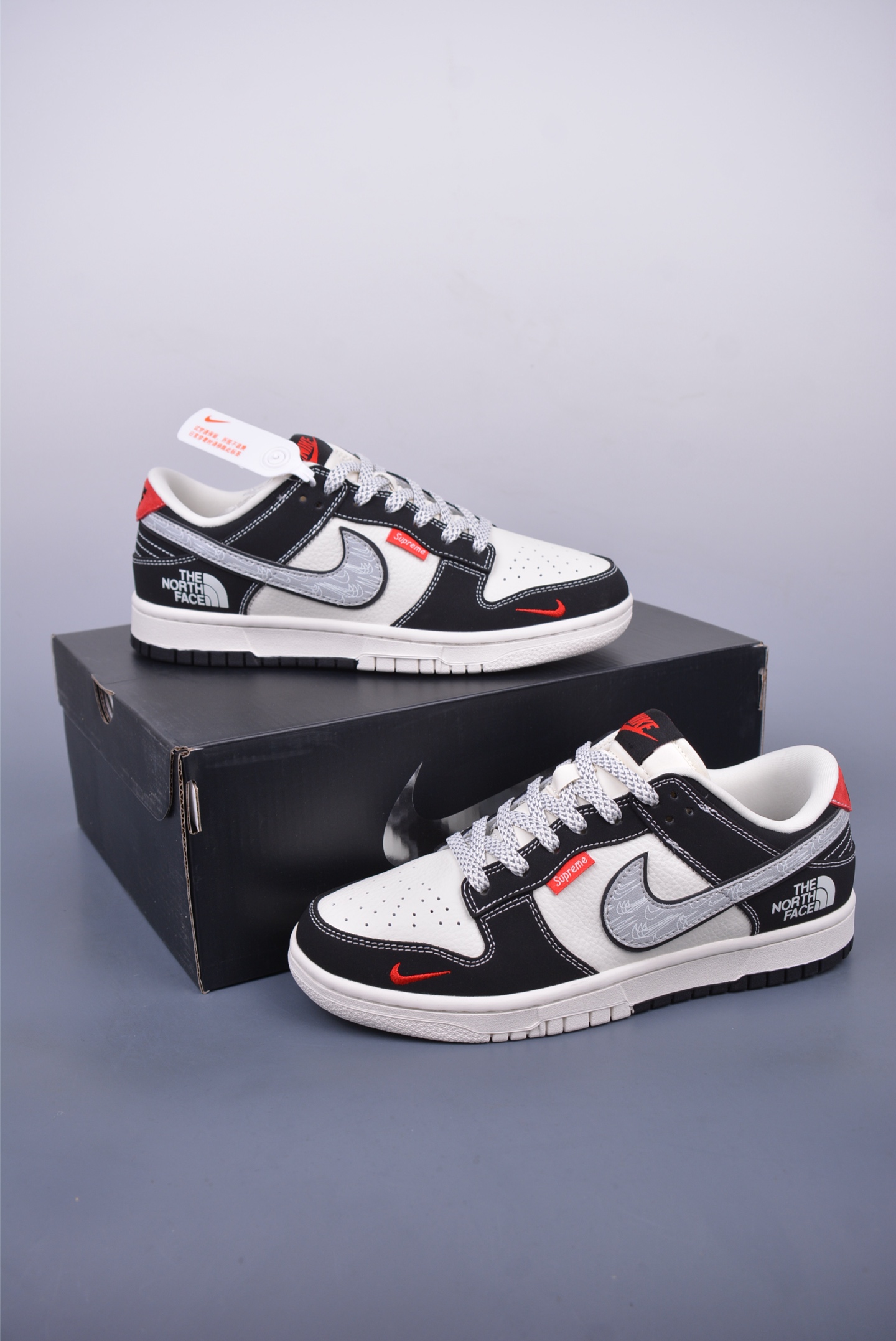 280 Nike SB Dunk Low 北面联名 CS1688-105