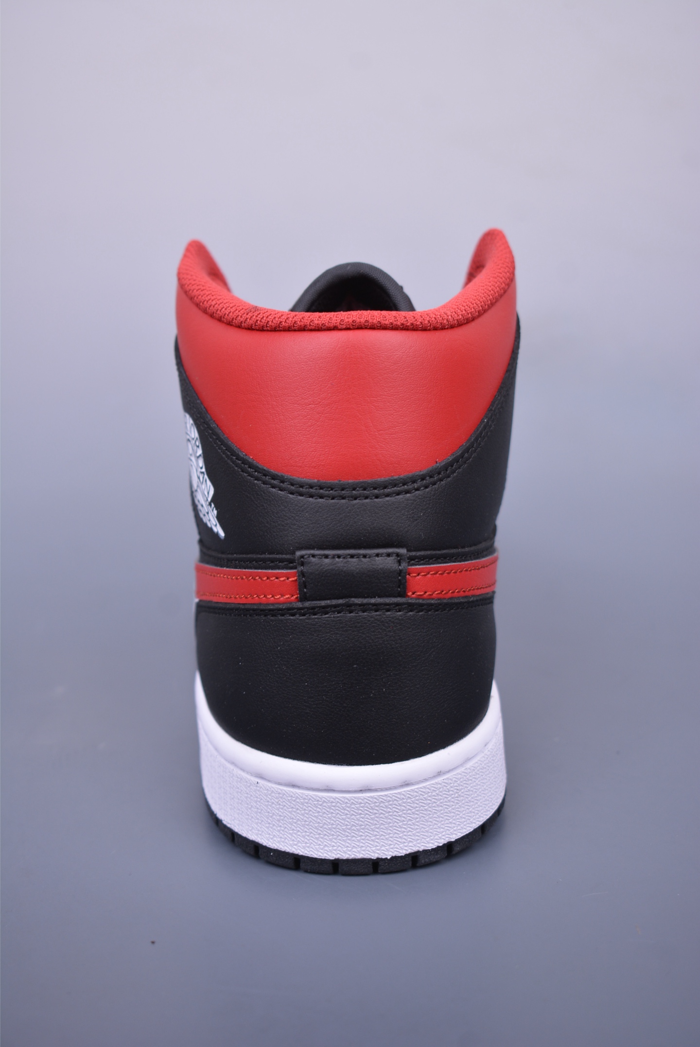 240 Air Jordan 1 Mid 黑红 DQ8426-067
