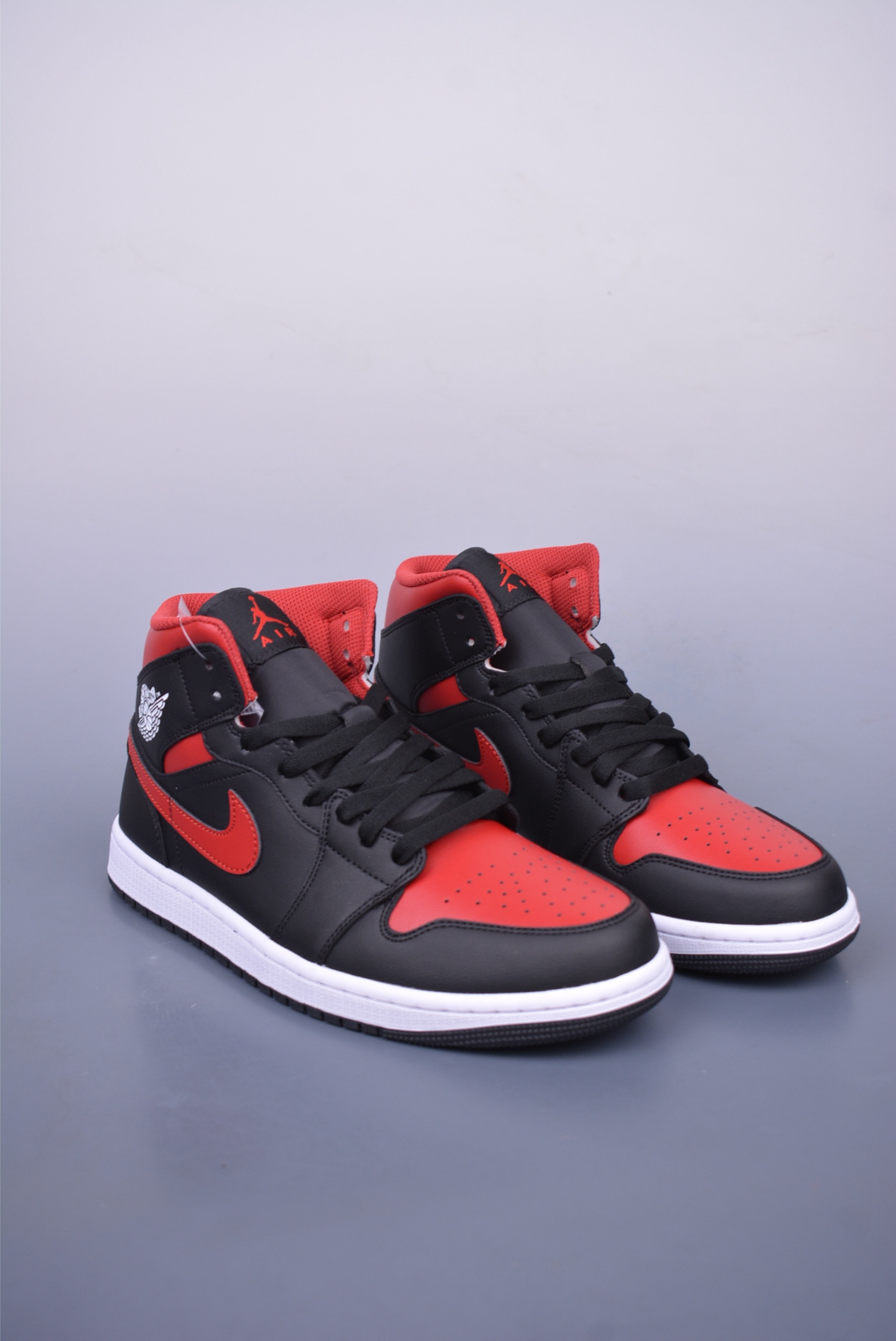 240 Air Jordan 1 Mid 黑红 DQ8426-067
