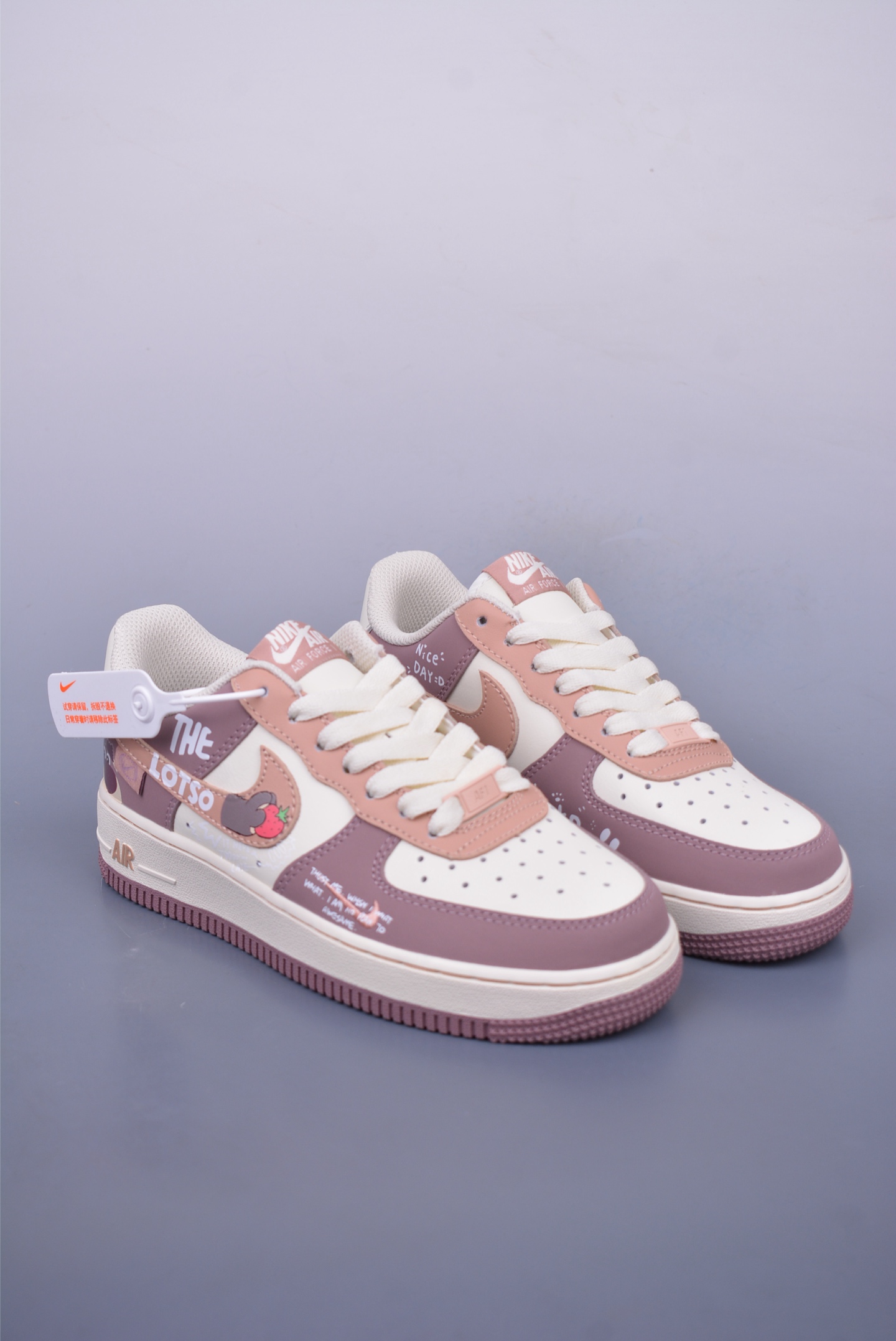 260 Nike Air Force 1 Low 草莓熊 DB3301-551