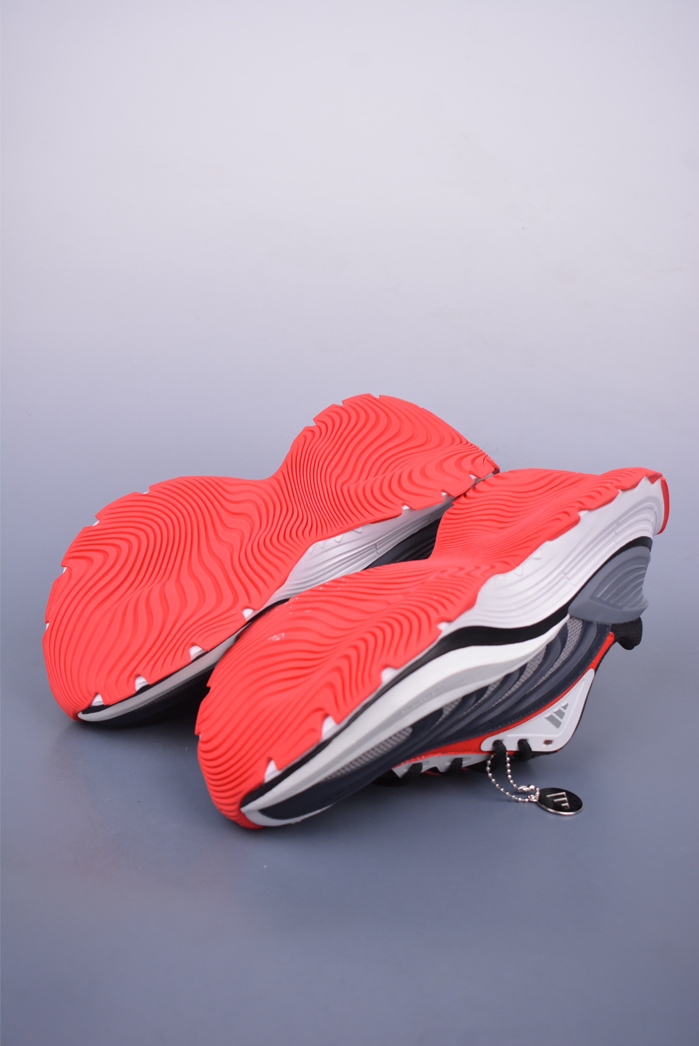 240 Adidas Vento XLG MTW 复古休闲老爹鞋 JR6392