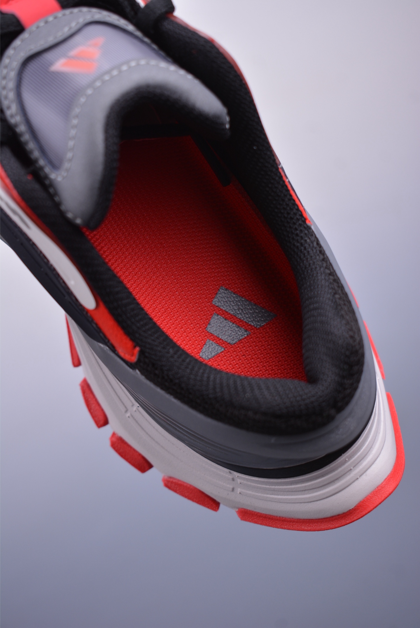 240 Adidas Vento XLG MTW 复古休闲老爹鞋 JR6392