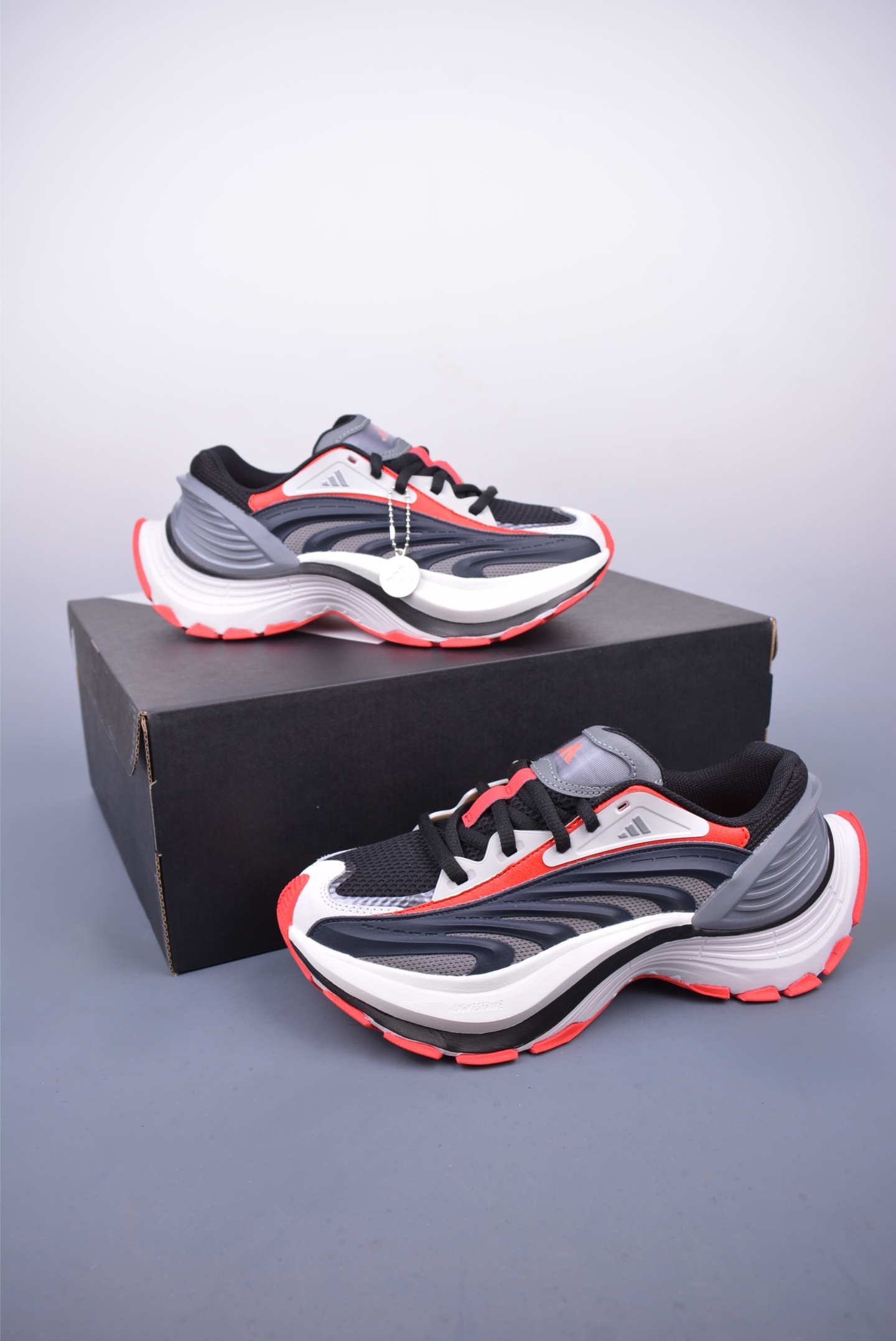 240 Adidas Vento XLG MTW 复古休闲老爹鞋 JR6392