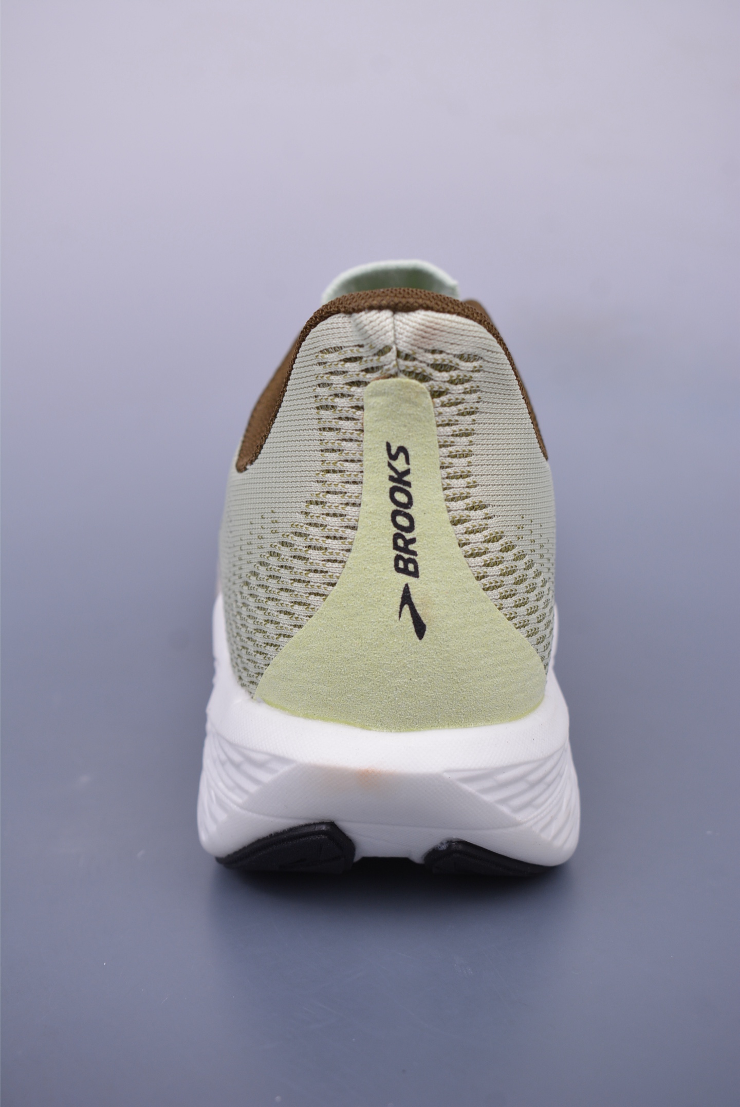 190 Brooks 布鲁克斯 Hyperion Max 2 超弹轻盈跑步鞋 110434