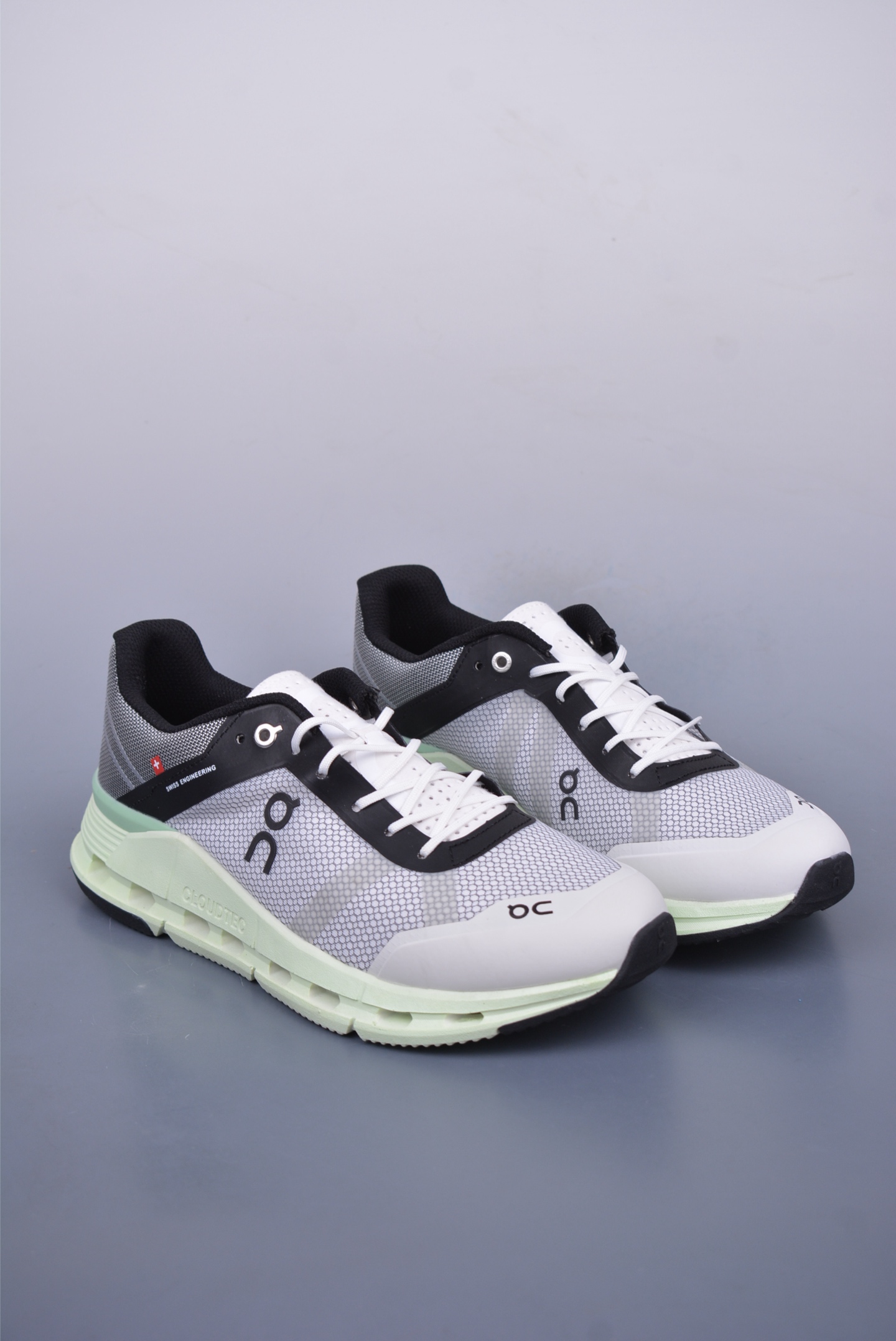 180 On昂跑 Cloudtilt Loewe 户外街头机能风跑步鞋 3MD3033524