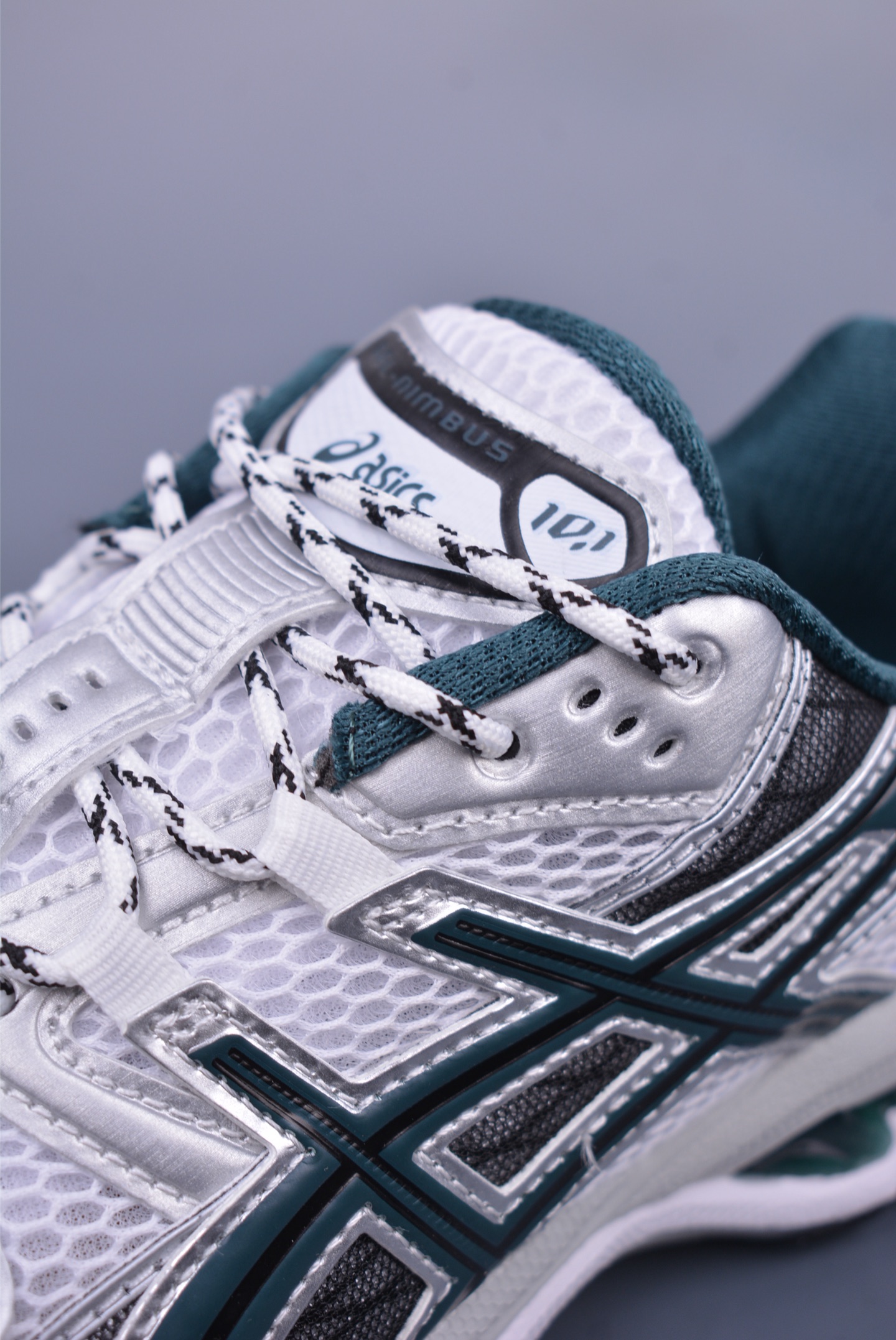 200 Asics GEL-Kahana NIMBUS 10.1 耐磨透气低帮休闲鞋 1203A543-103