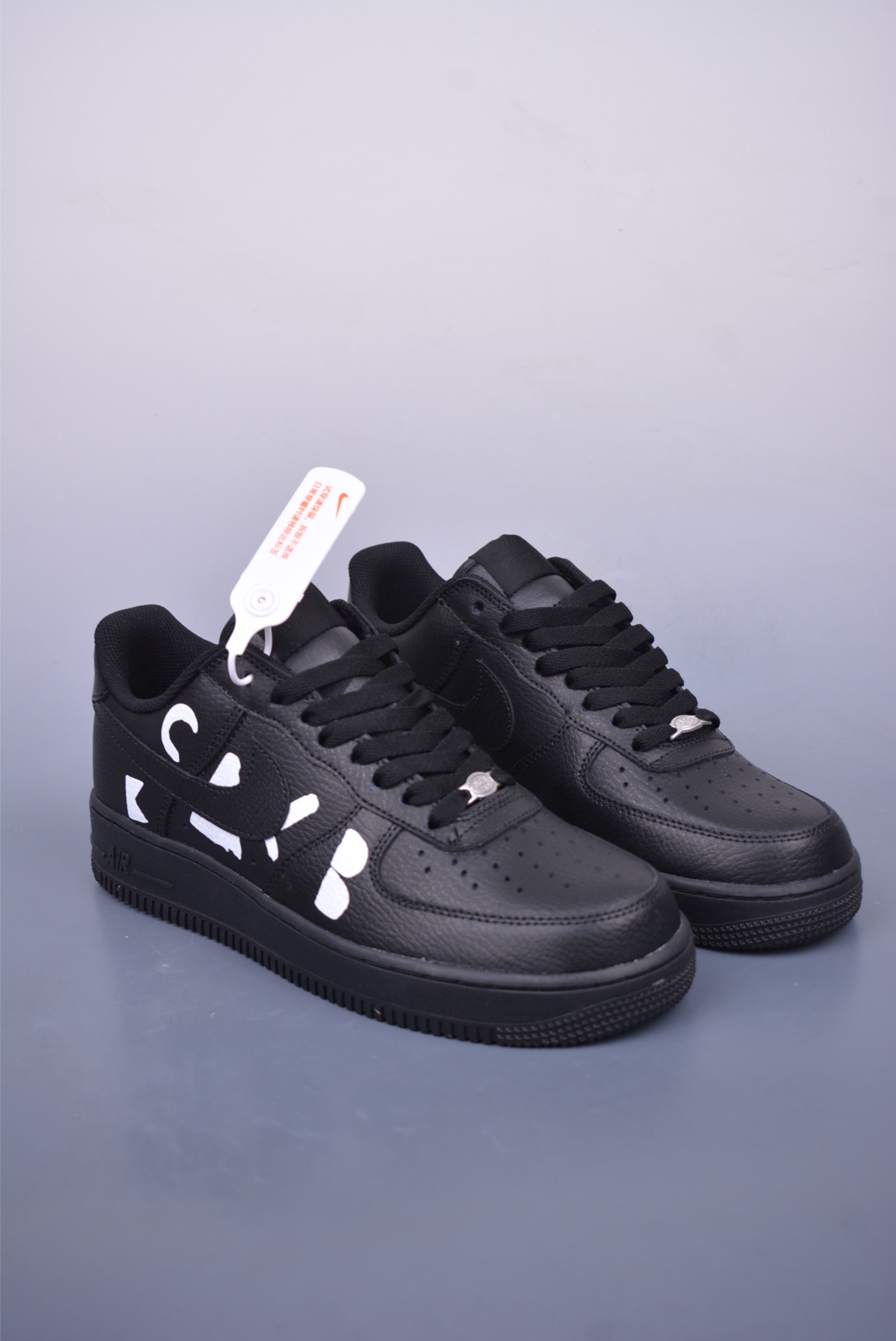 200 Nike Air Force 1 Low CDG黑 IB9949-001