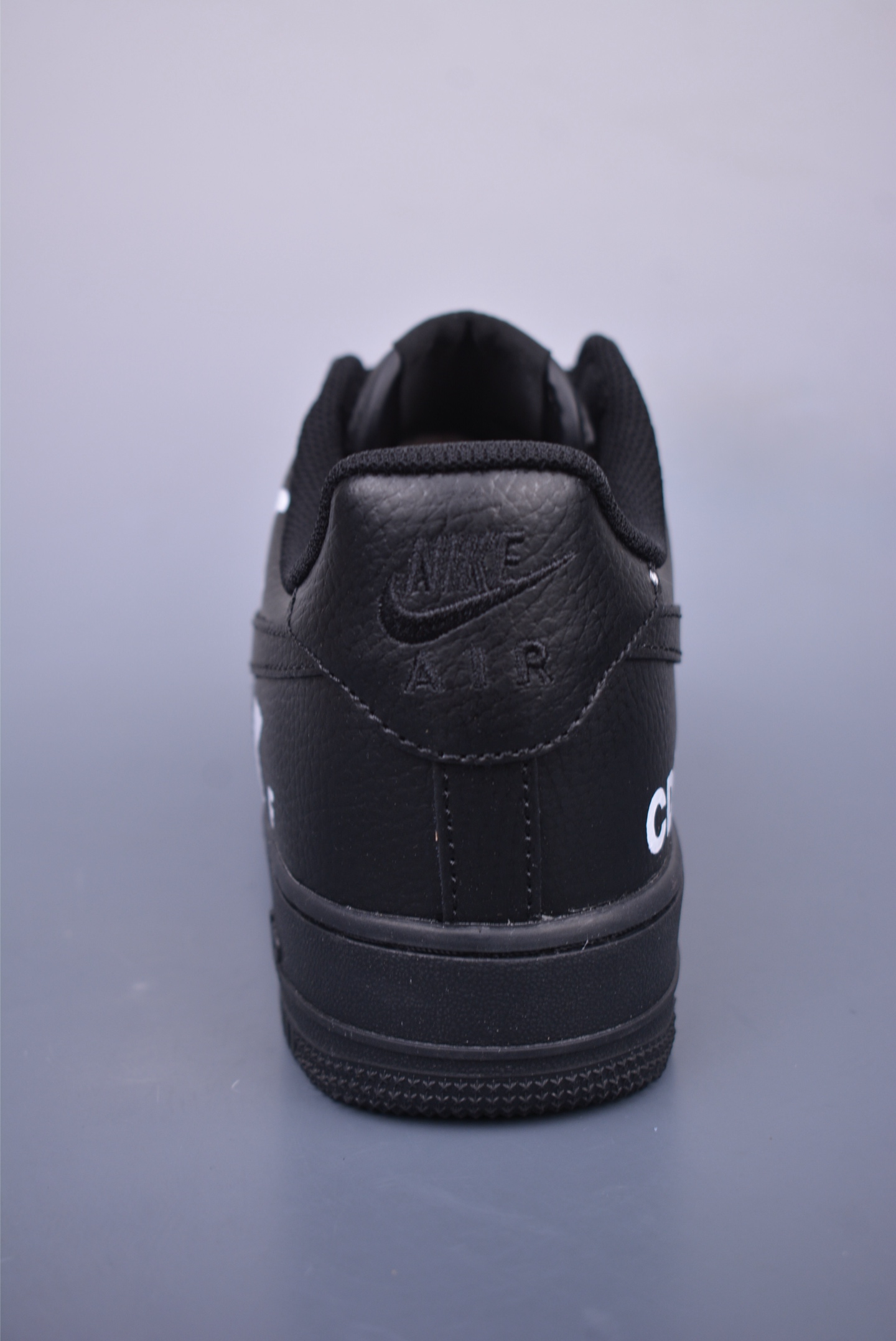 200 Nike Air Force 1 Low CDG黑 IB9949-001
