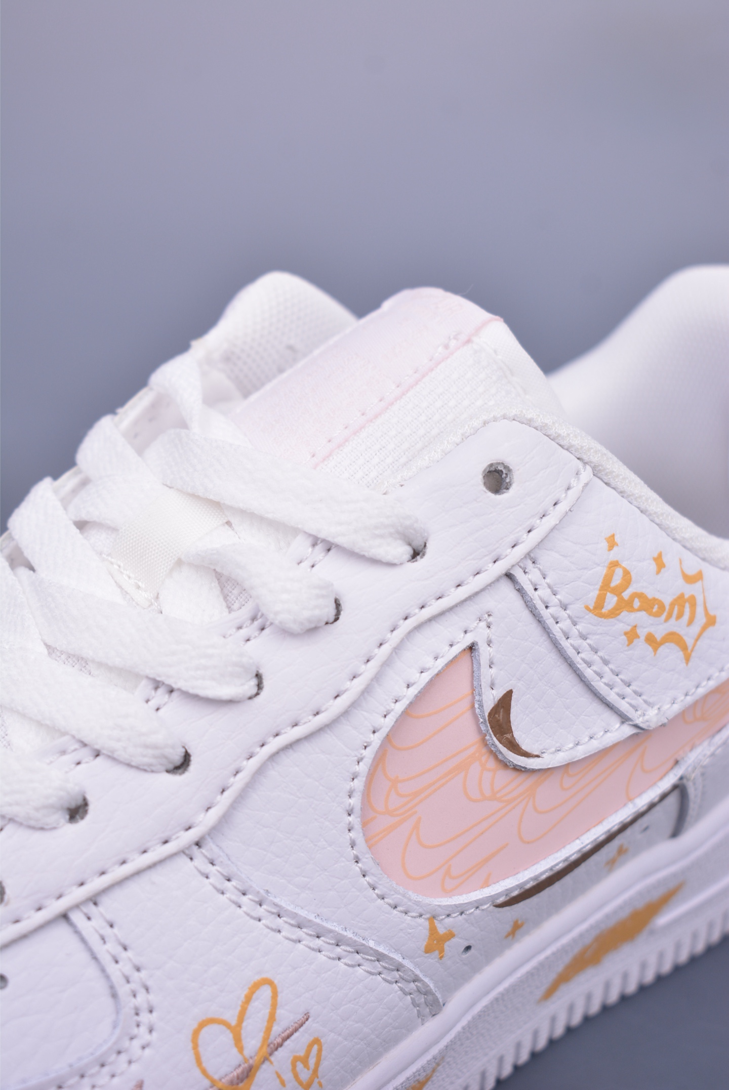 260 Nike Air Force 1 Low 海绵宝宝 FB8971-070