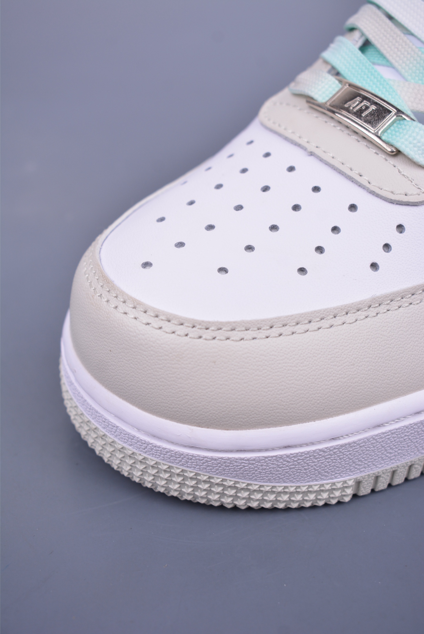 200 Nike Air Force 1 Low 蓝勾渐变 LZ6699-555