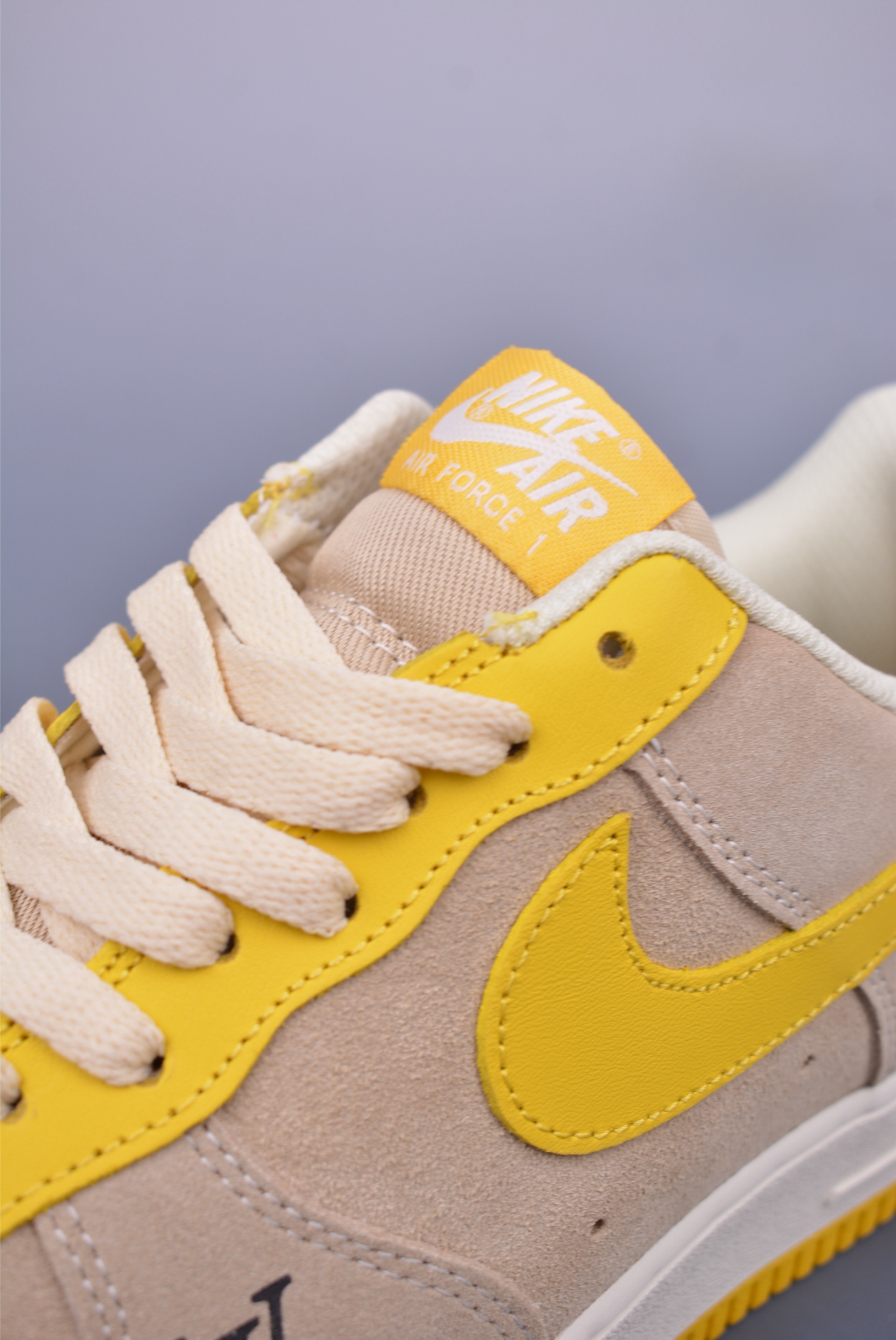 180 Nike Air Force 1 Low LV联名 HQ2037-322