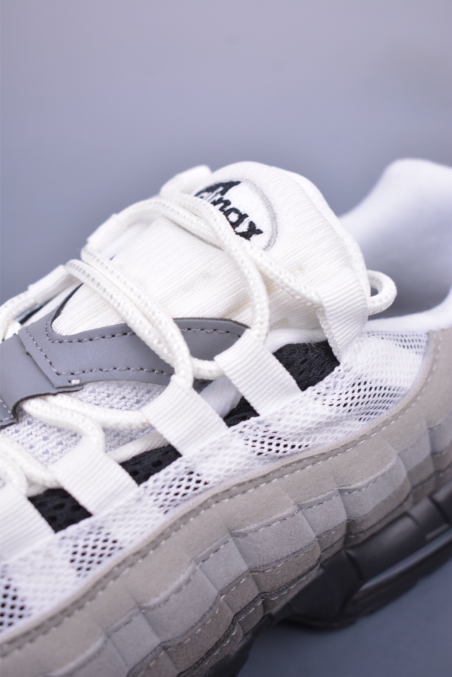 260 NIKE Air Max 95 纯原版本 潮流百搭 气垫缓震慢跑鞋 AT2865-003