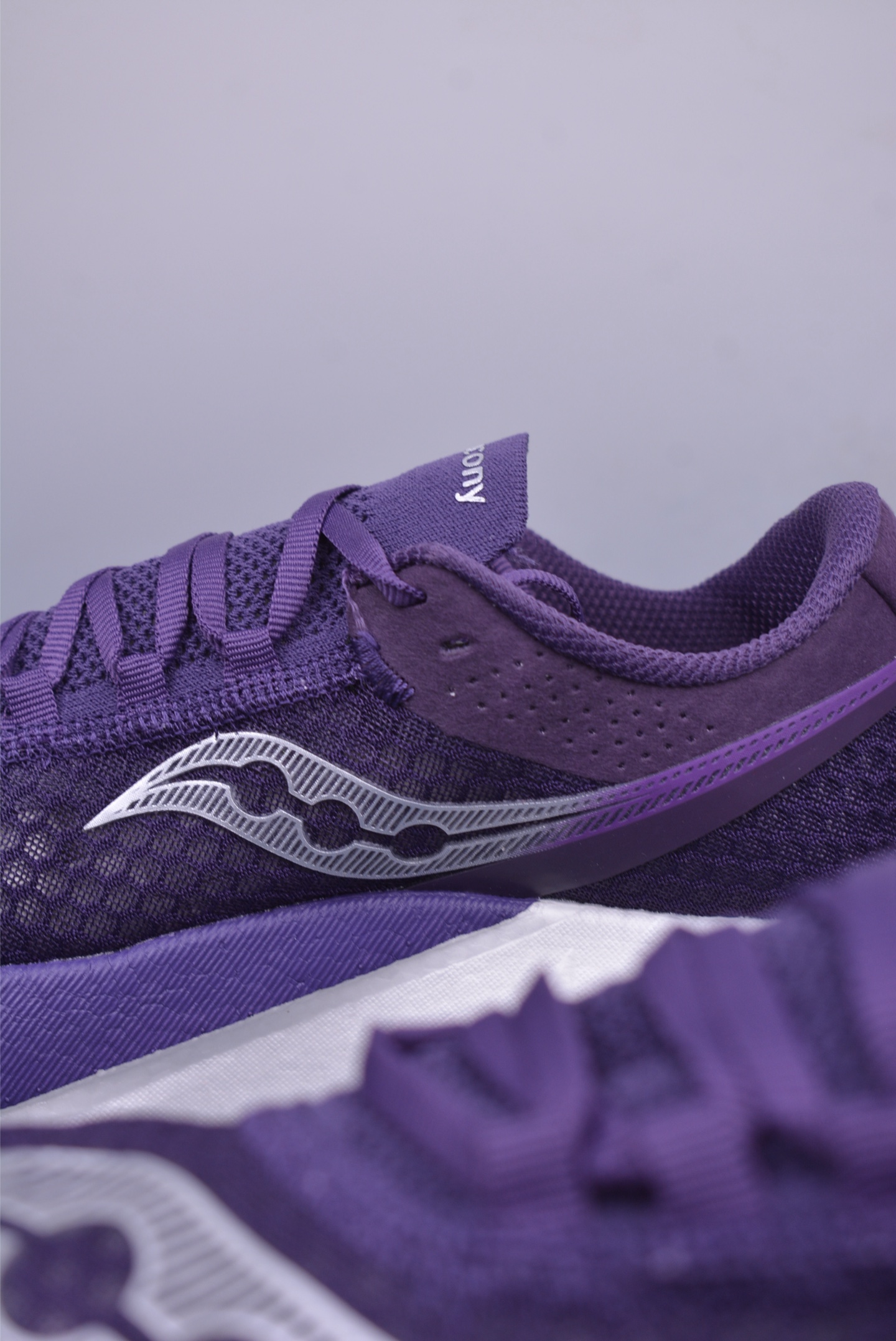 220 Saucony Triumph PRO 啡鹏4 旗舰级缓震型跑鞋 S20939-128