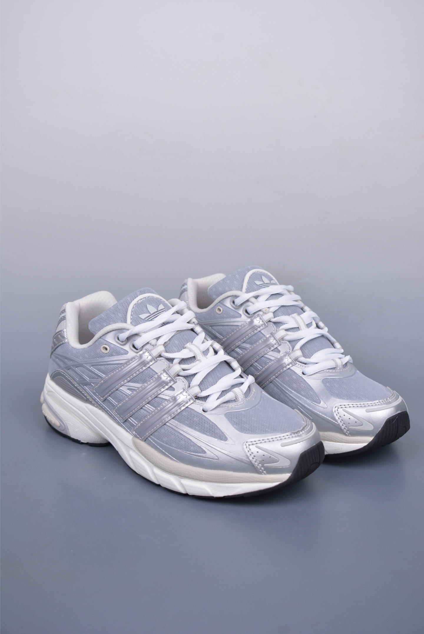 210 SFTM x Adidas Originals ADISTAR CUSHION 联名复古舒适防滑耐磨低帮生活休闲鞋 ID5748