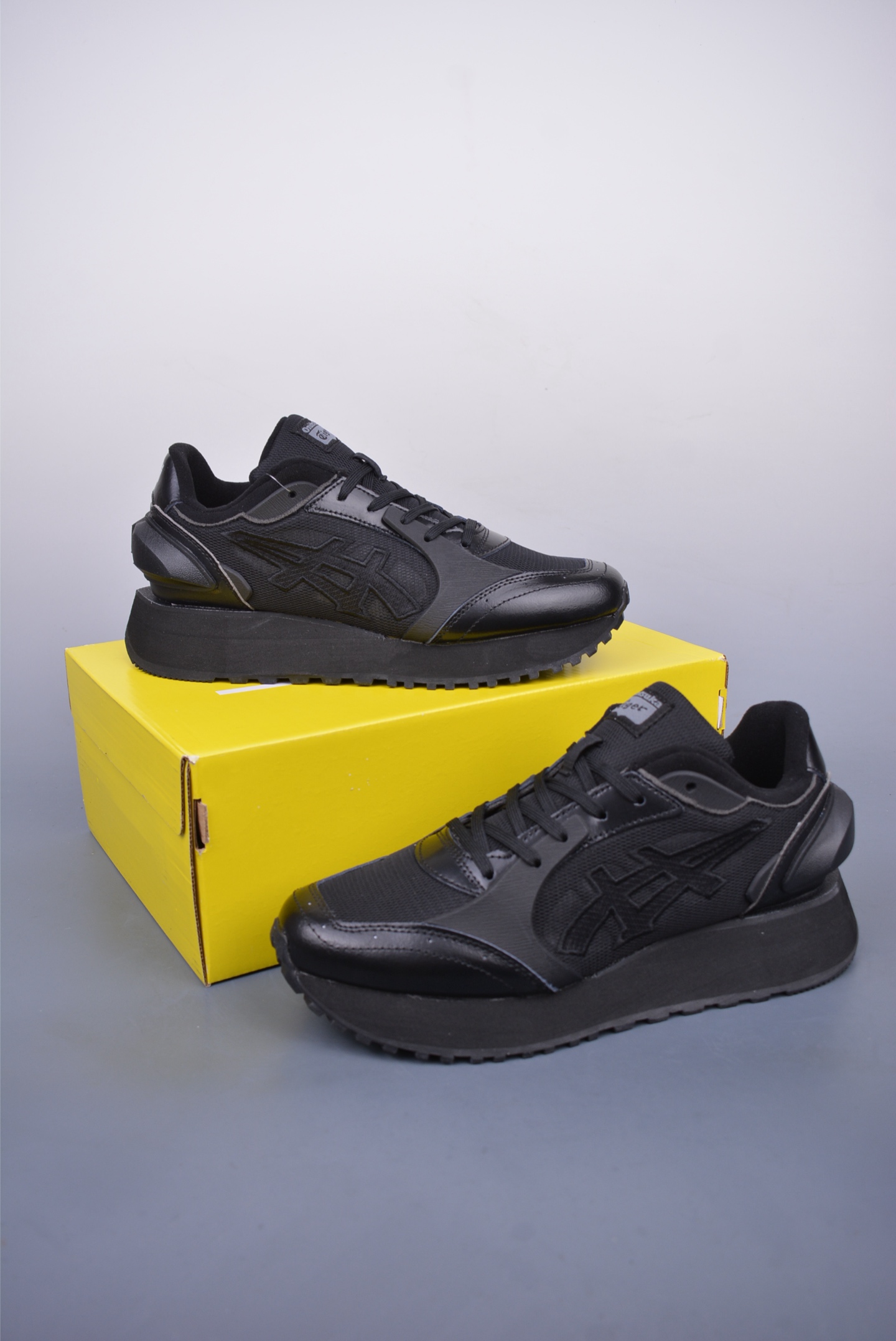 200 鬼冢虎 Onitsuka Tiger MOAGE CO Low 摩纳哥CO系列低帮 厚底复古经典慢跑鞋 1183C438-001