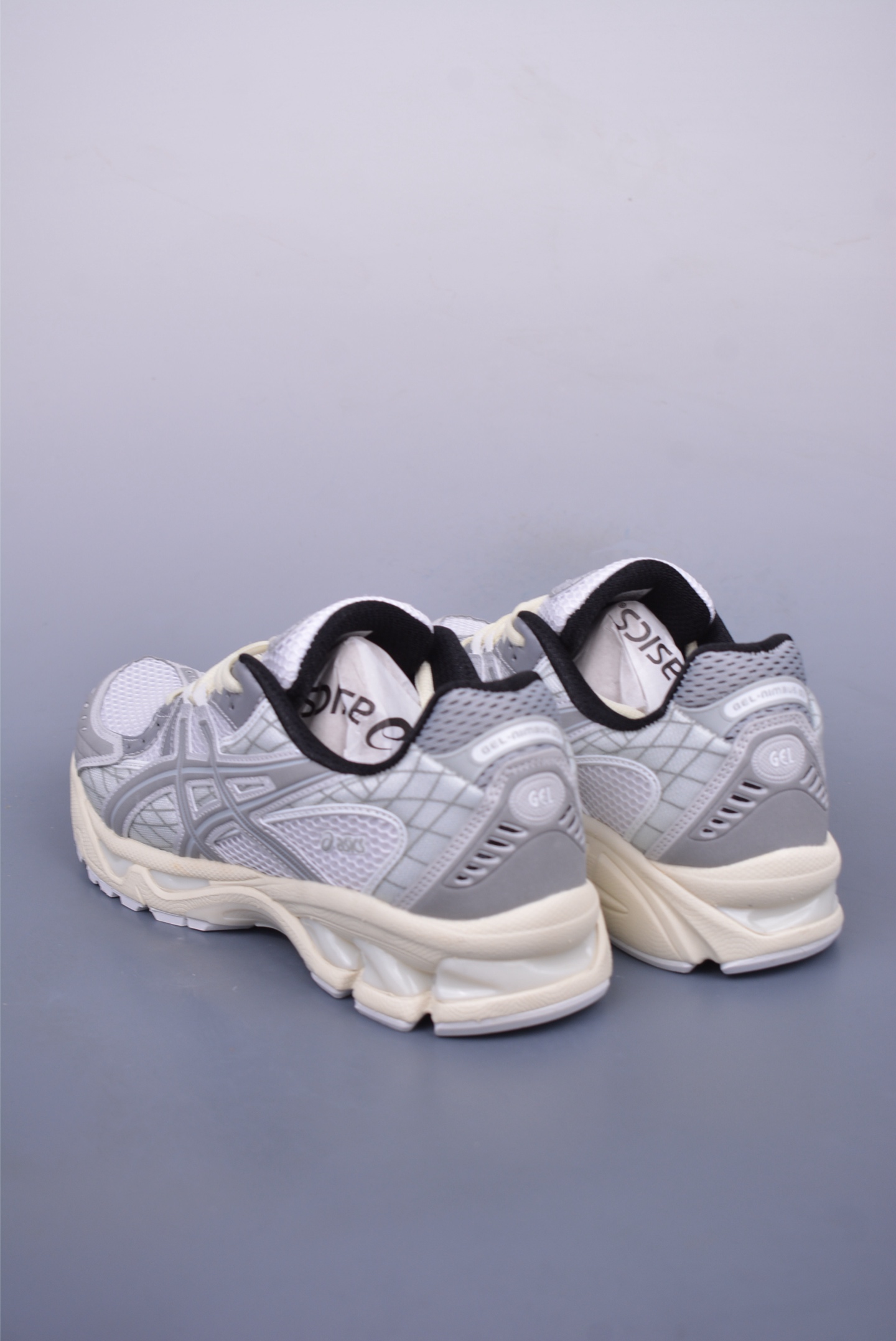 200 Asics GEL-Kahana NIMBUS 10.1 耐磨透气低帮休闲鞋 1203A673-103