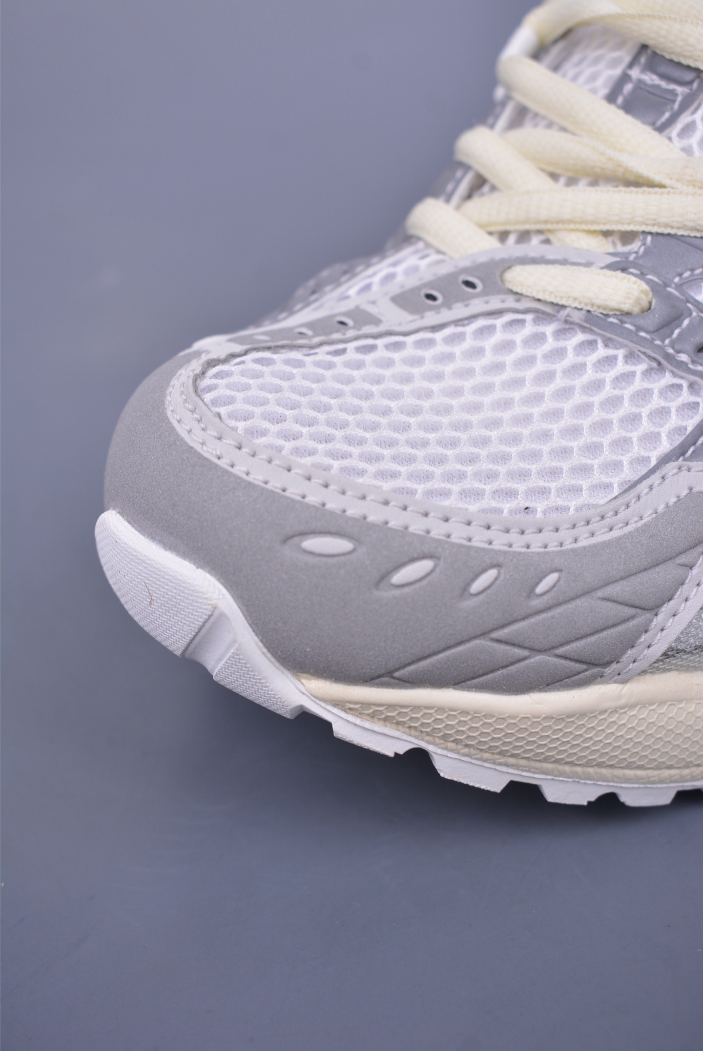 200 Asics GEL-Kahana NIMBUS 10.1 耐磨透气低帮休闲鞋 1203A673-103