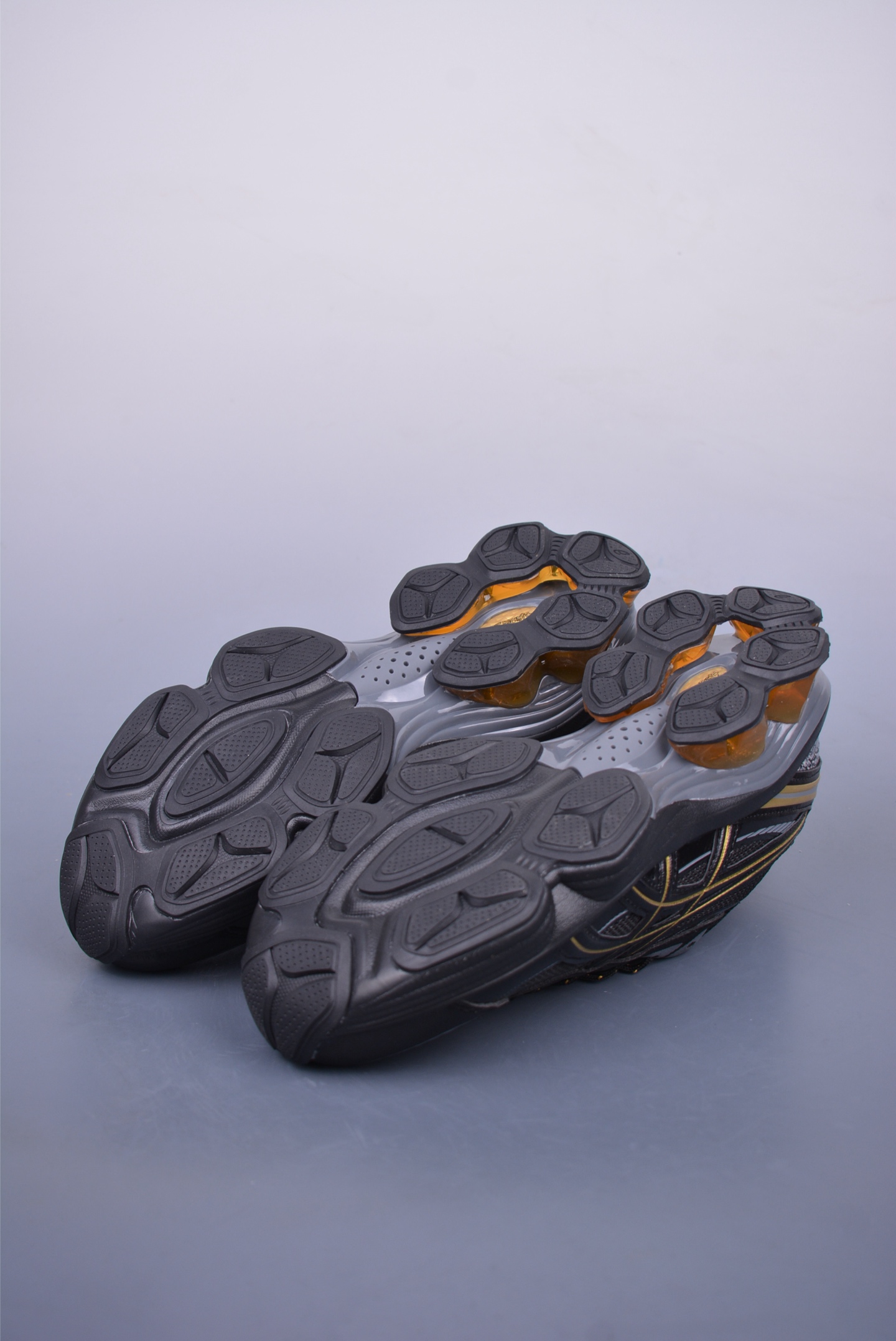 210 Asics Gel-Kinetic Fluent 版本 亚瑟士运动休闲透气专业跑鞋 1203A593-001