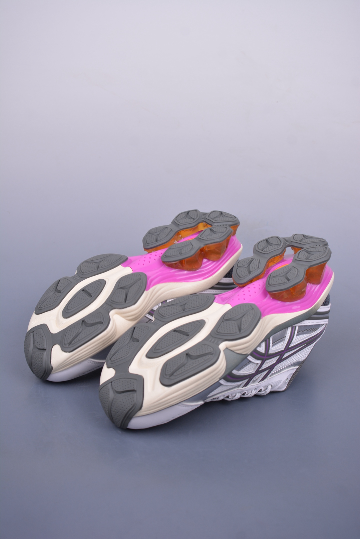 210 Asics Gel-Kinetic Fluent 版本 亚瑟士运动休闲透气专业跑鞋 1203A591-100