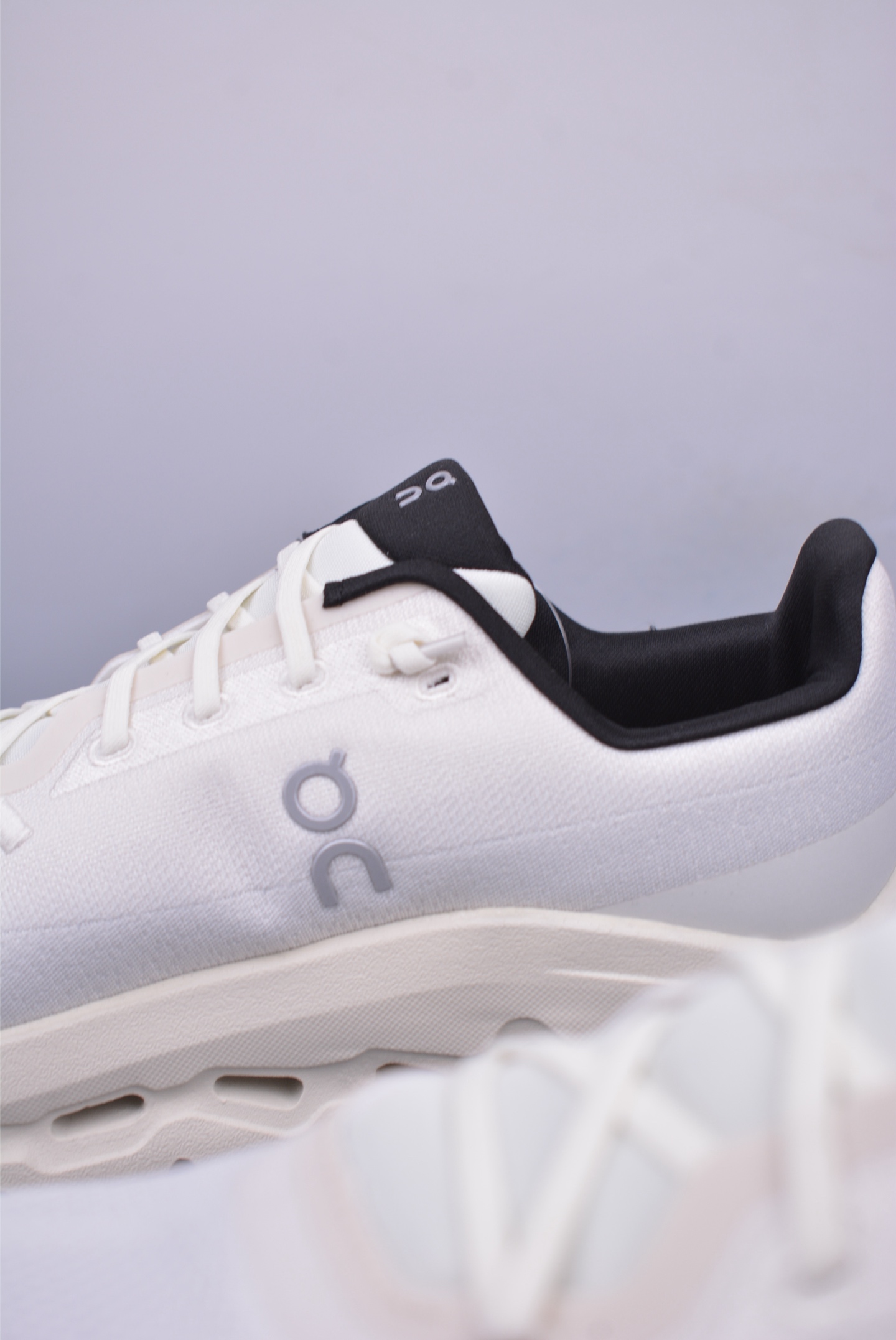 180 On昂跑 Cloudtilt Loewe 户外街头机能风跑步鞋 Cloud Hi Edge户外机能融合街头潮流 3ME10102531