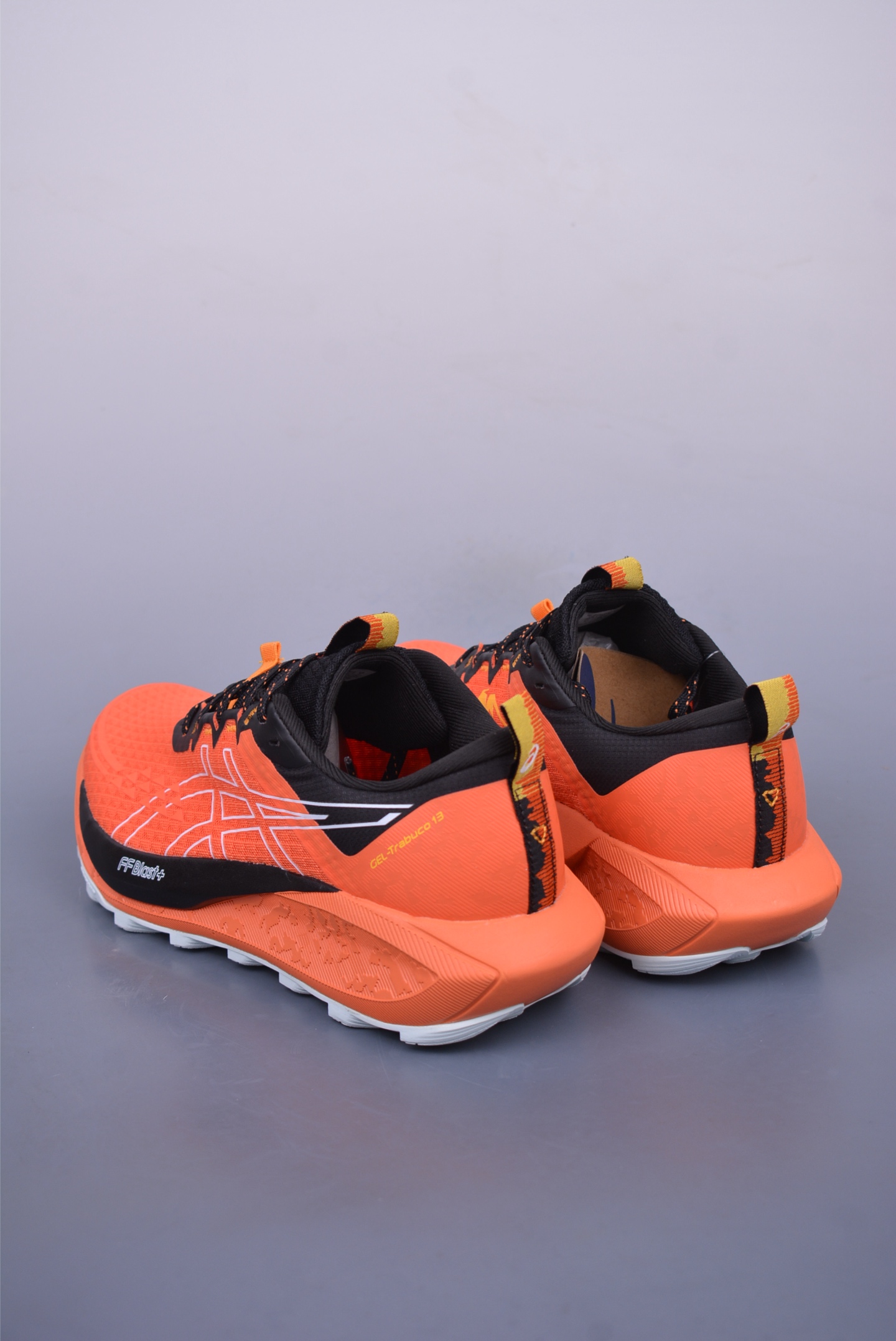 200 Asics Gel-Trabuco 13 复古亚瑟士 透气休闲鞋缓震男子耐磨跑步鞋 1011B937-800