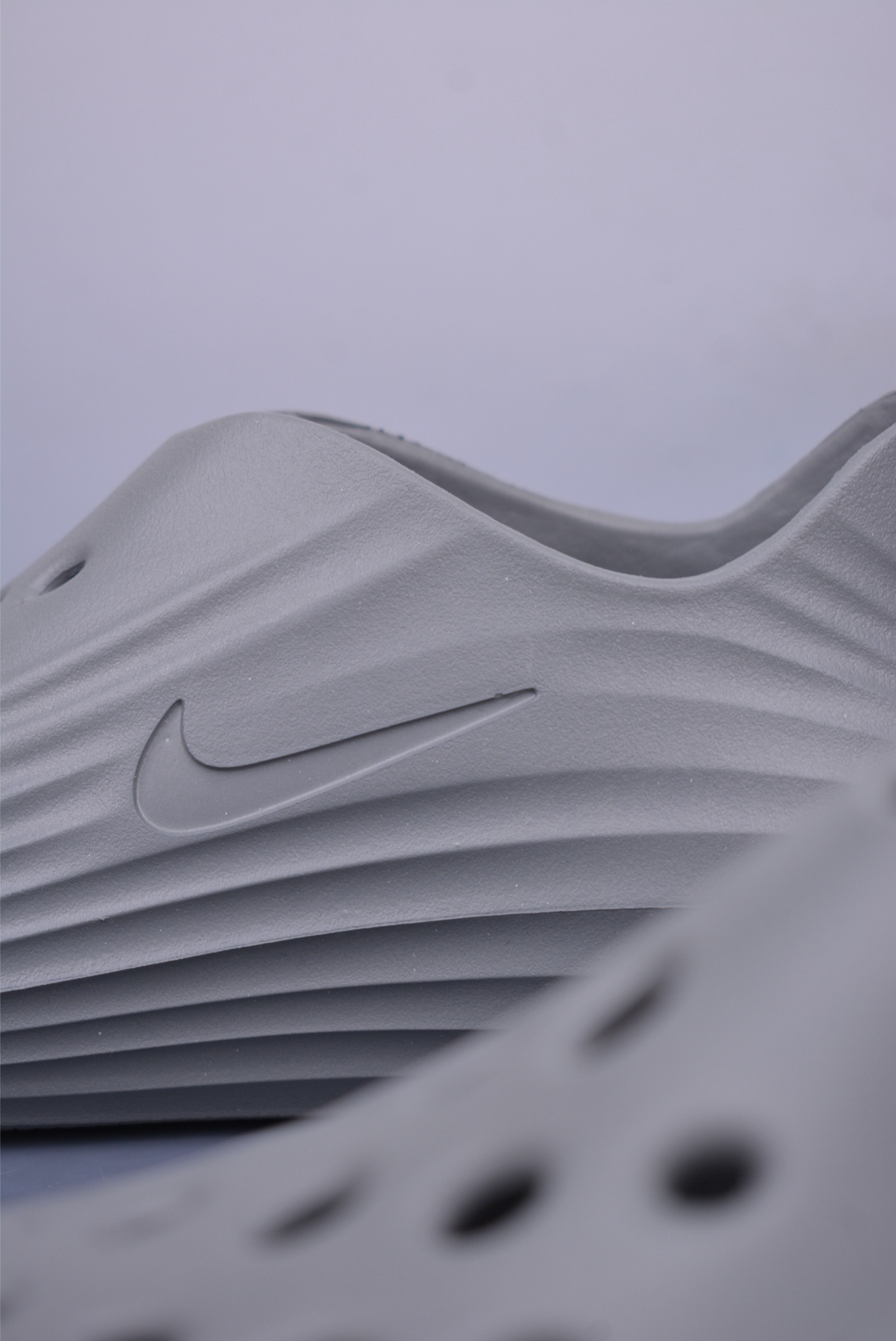 Nike ReactX Rejuven8 耐克夏日穿搭凉鞋 HV5060-002