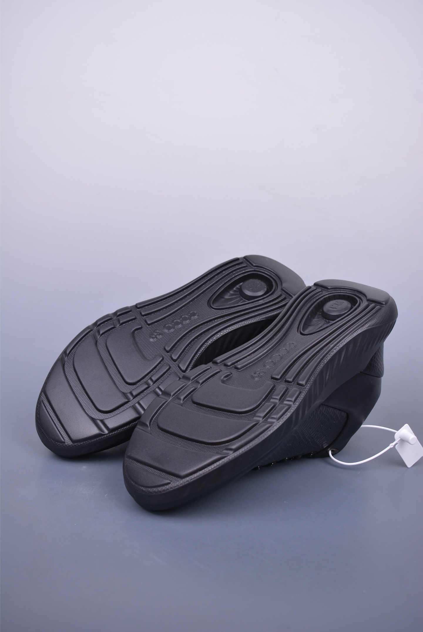 280 ECCO爱步新款户外鞋缓震耐磨越野跑鞋 875825