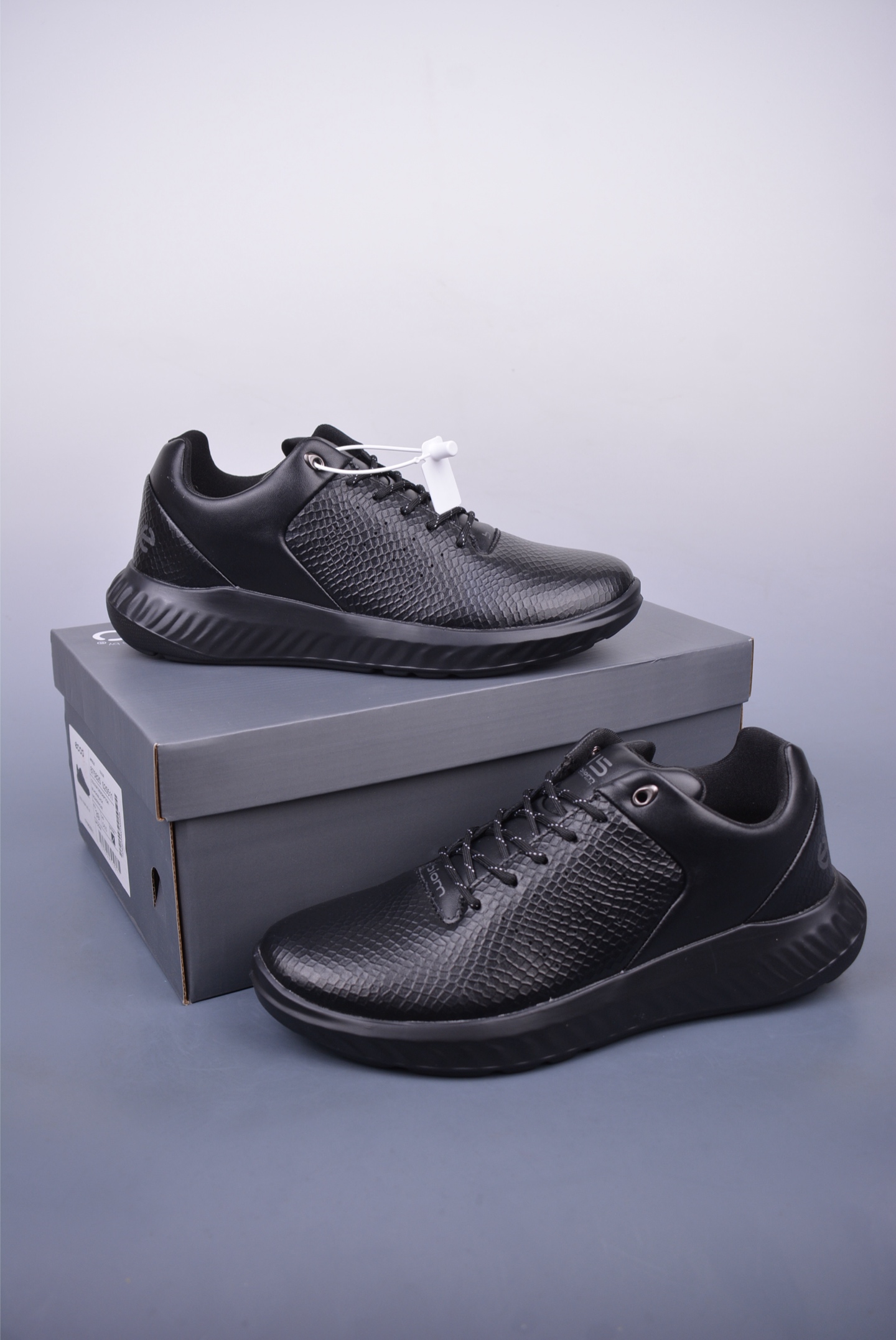 280 ECCO爱步新款户外鞋缓震耐磨越野跑鞋 875825