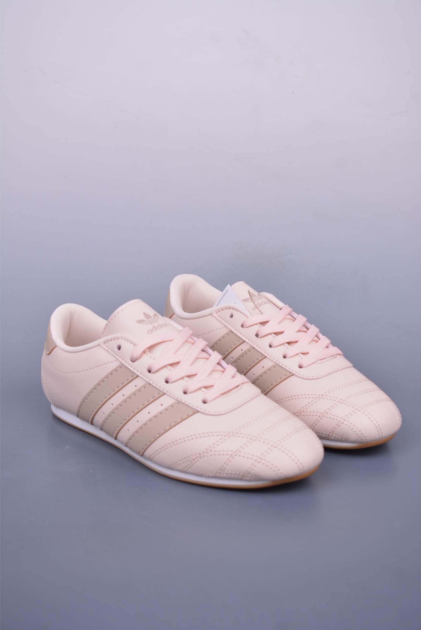 160 Adidas originals Taekwondo Low 跆拳道系列 经典复古薄底训练慢跑鞋 JS0304