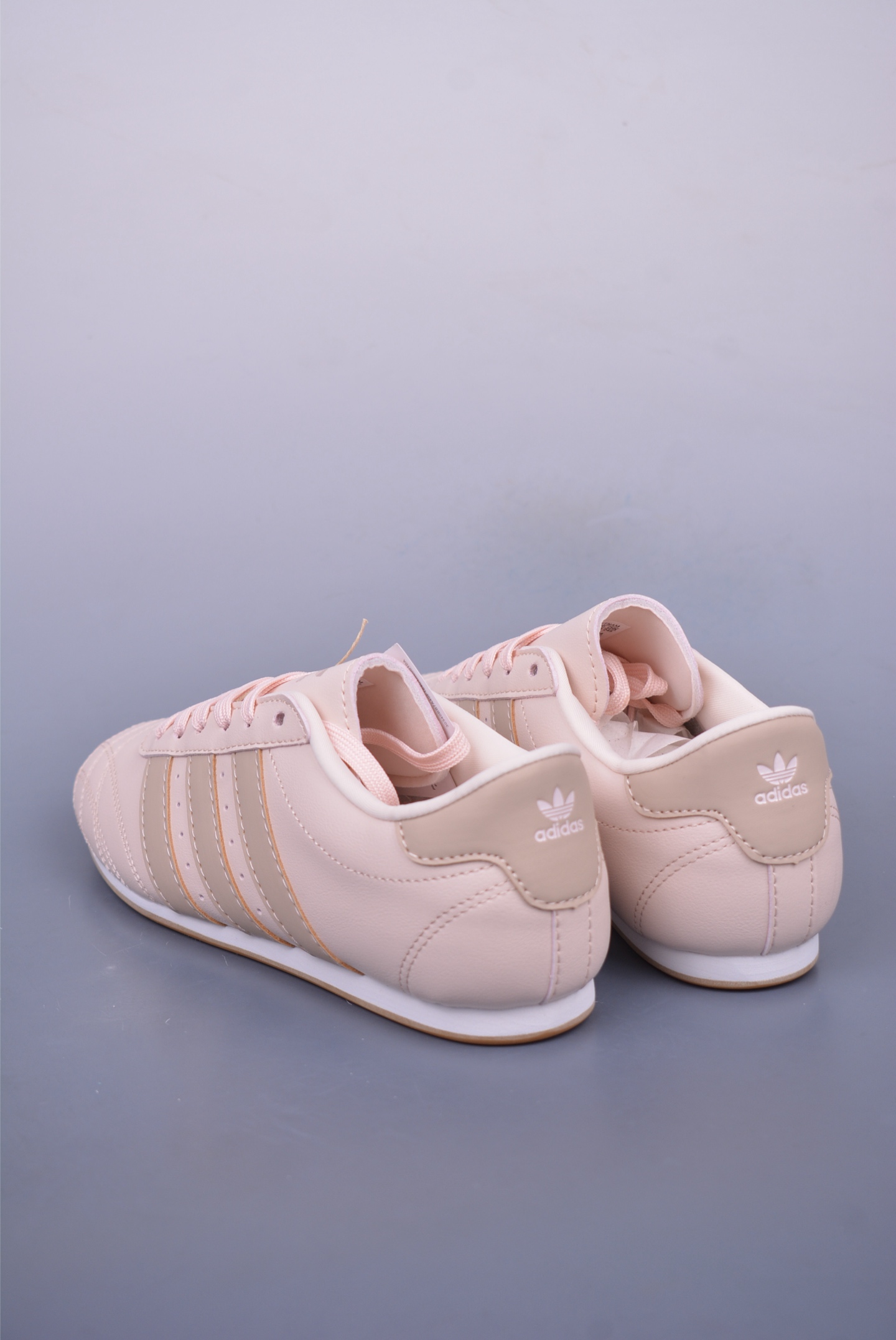 160 Adidas originals Taekwondo Low 跆拳道系列 经典复古薄底训练慢跑鞋 JS0304
