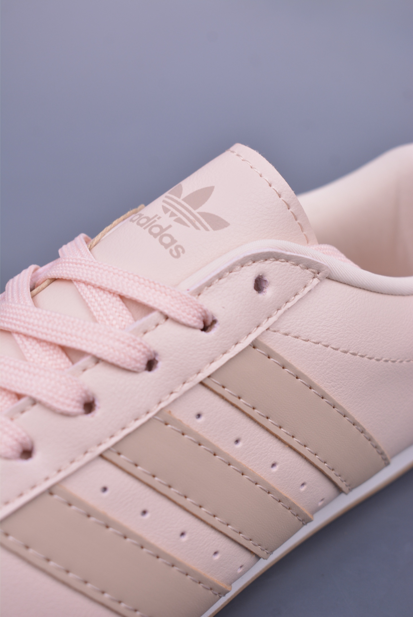 160 Adidas originals Taekwondo Low 跆拳道系列 经典复古薄底训练慢跑鞋 JS0304