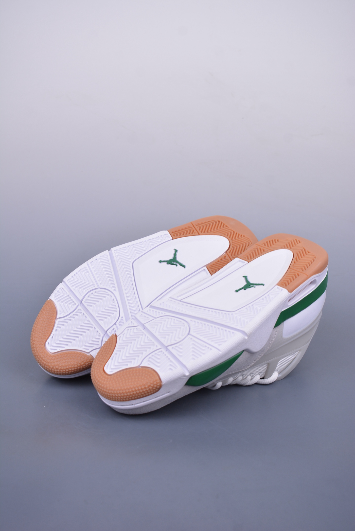 260 Nigel Sylvester x Jordan Air Jordan 4 RM 复刻灰绿 FQ7939-103