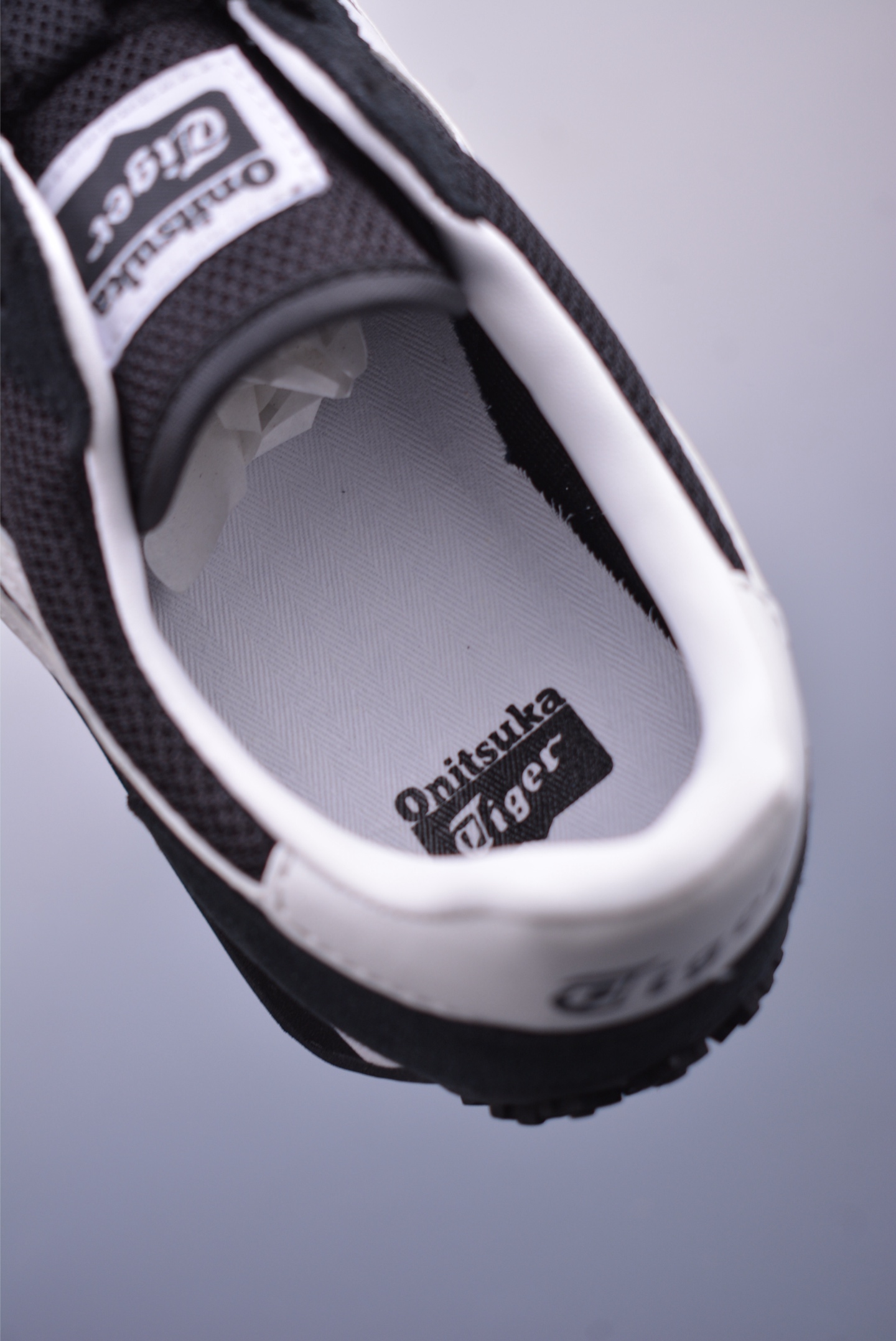 160 鬼冢虎Onitsuka Tiger California 78系列 FS11超舒适缓震复合底 1183B395-001