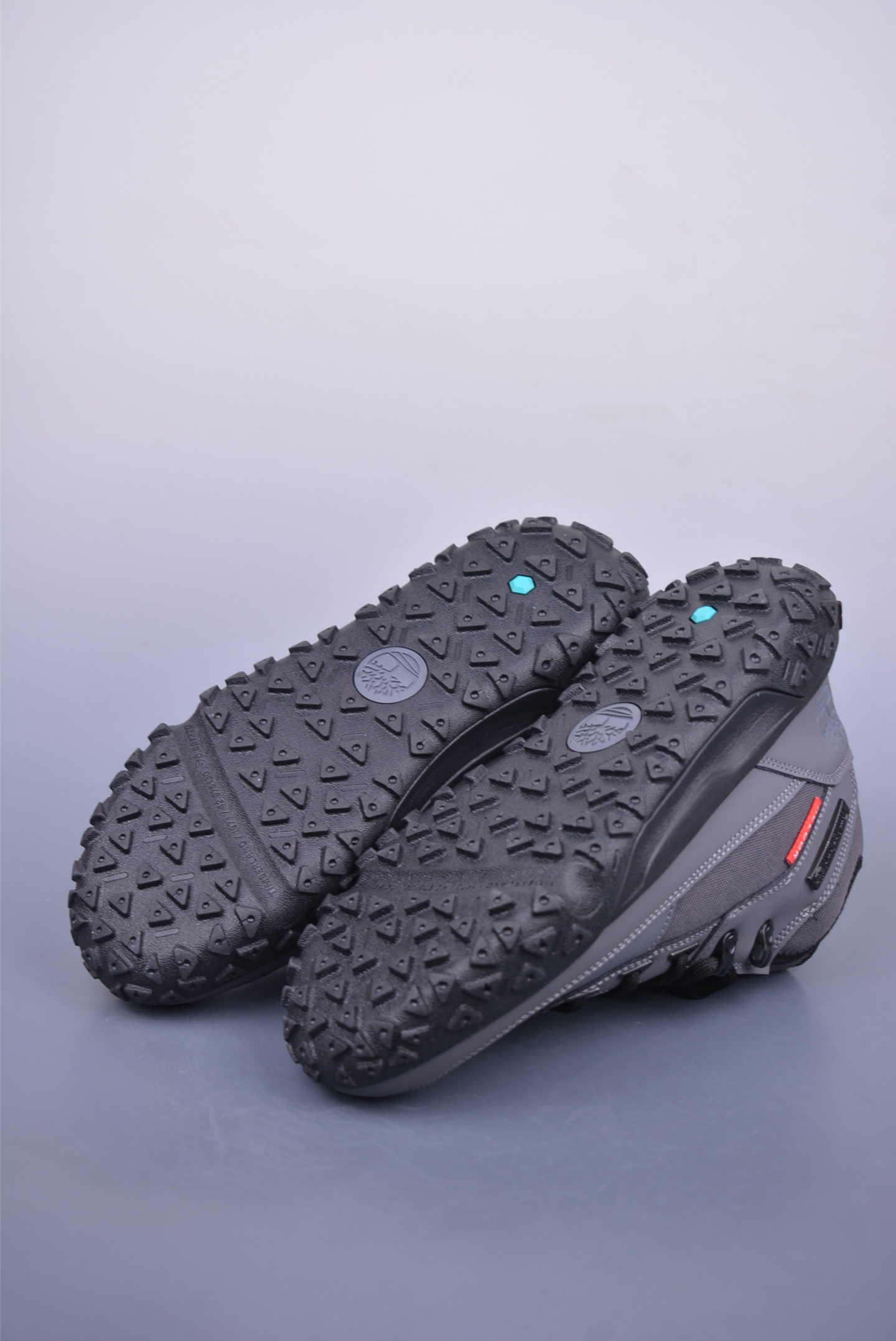 260 Timberland添柏岚/天伯伦 户外中帮休闲马丁靴系列 TB0A67BG