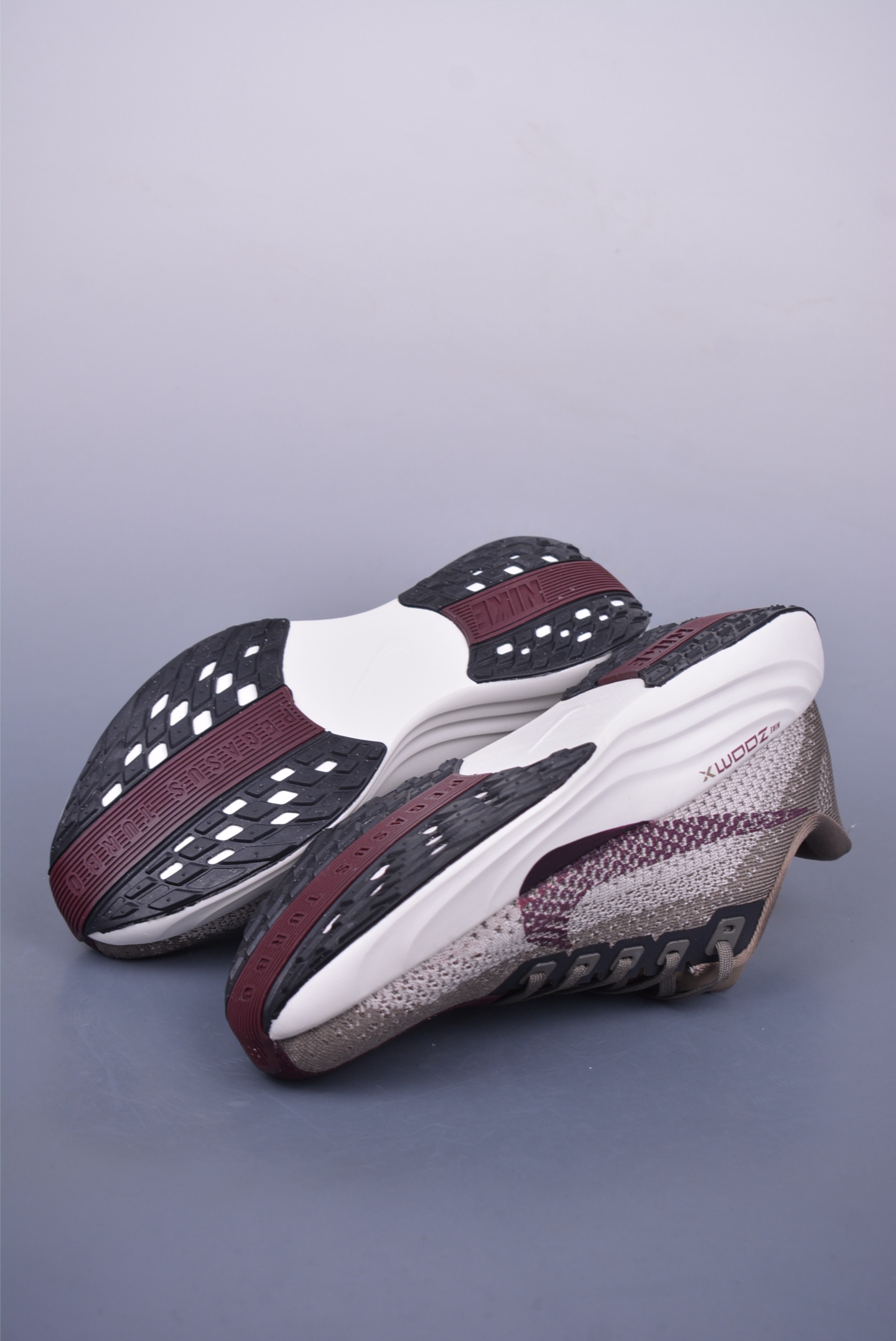 180 Nike REACTX PEGASUS Plus 飞马跑步鞋 FQ7262-005