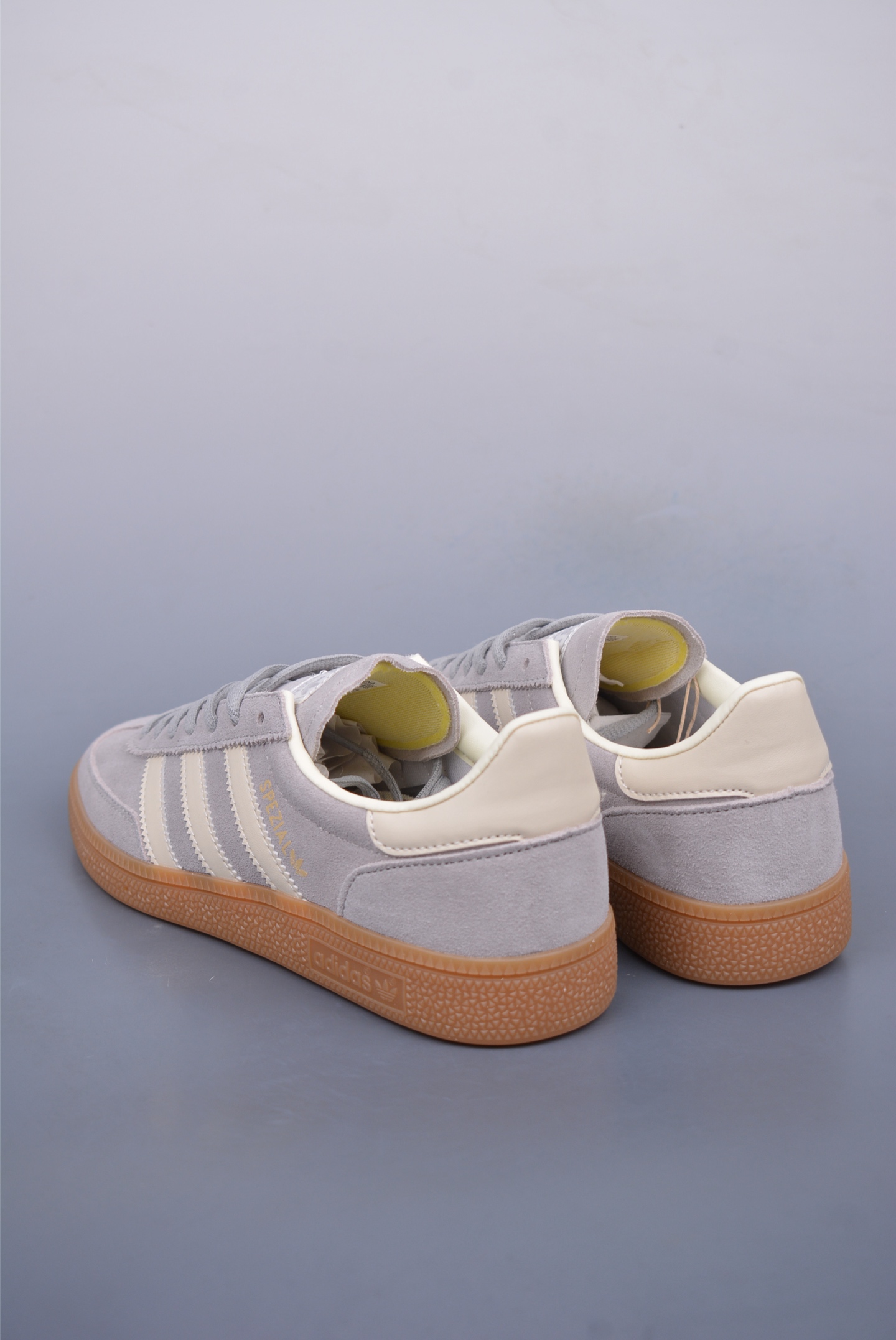160 Adidas Handball Spezial 阿迪达斯经典款 复古休闲板鞋 IF7086