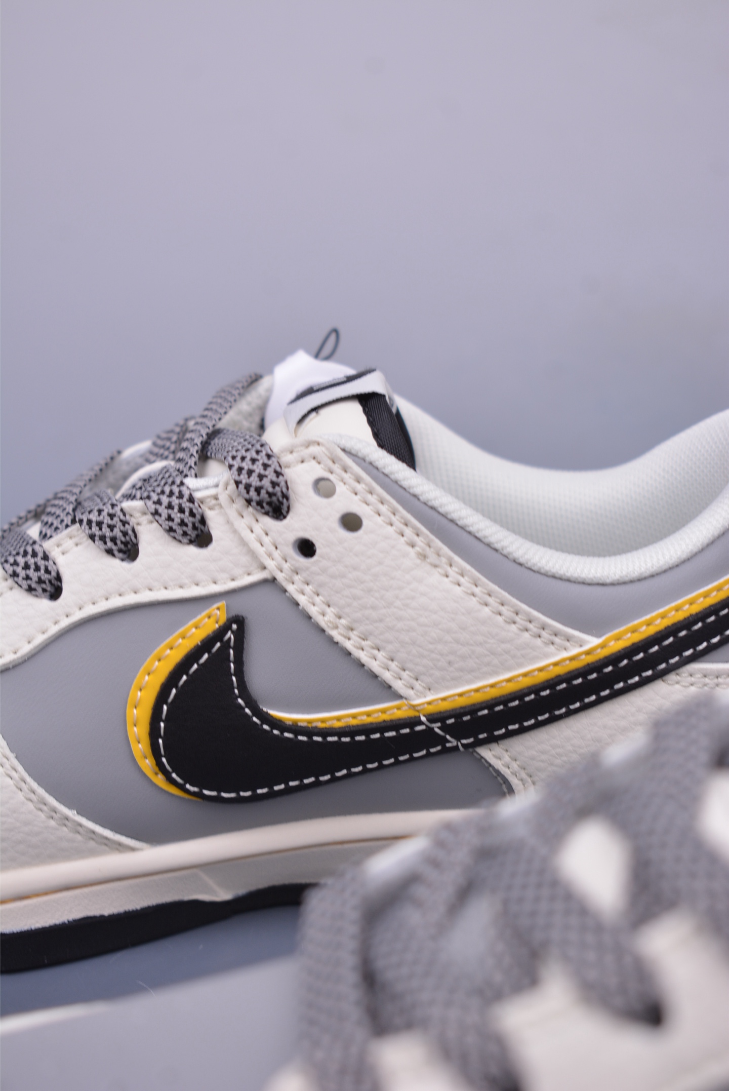Nike SB Dunk Low 小米Su7联名 XX3168-166