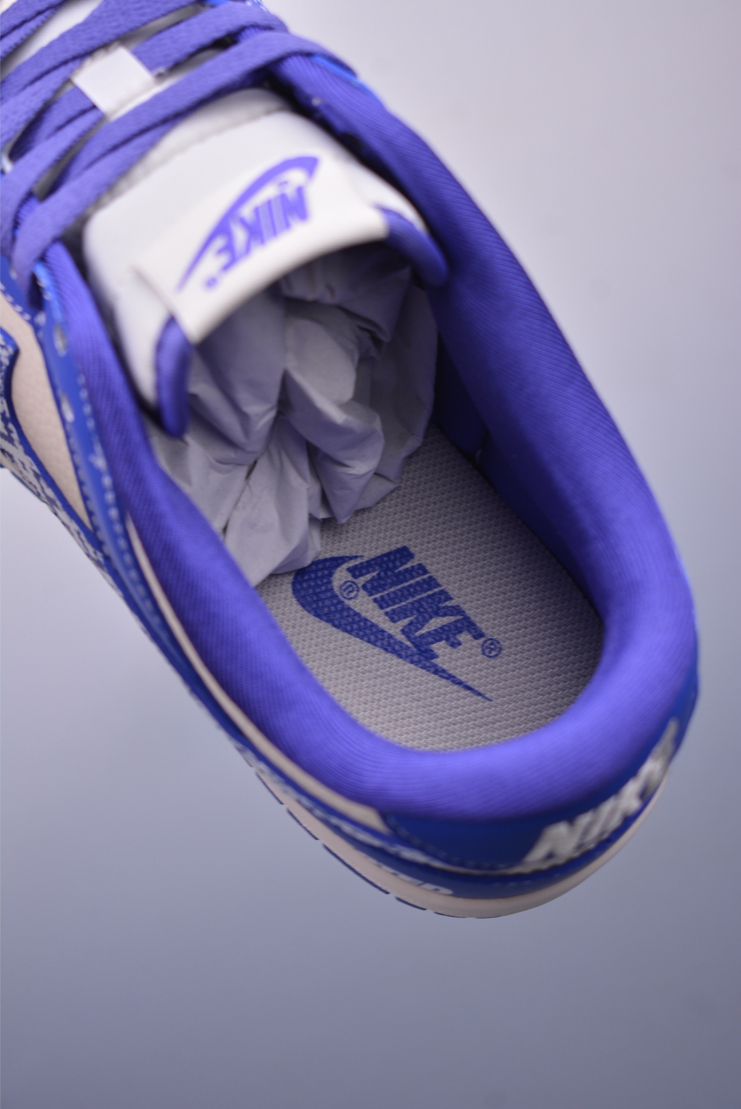 280 Nike SB Dunk Low UN联名 KK1333-045