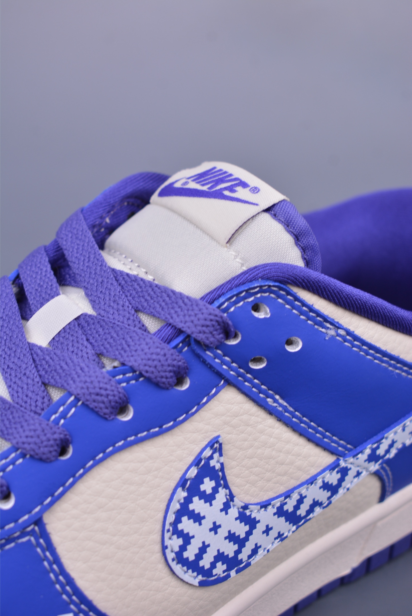 280 Nike SB Dunk Low UN联名 KK1333-045